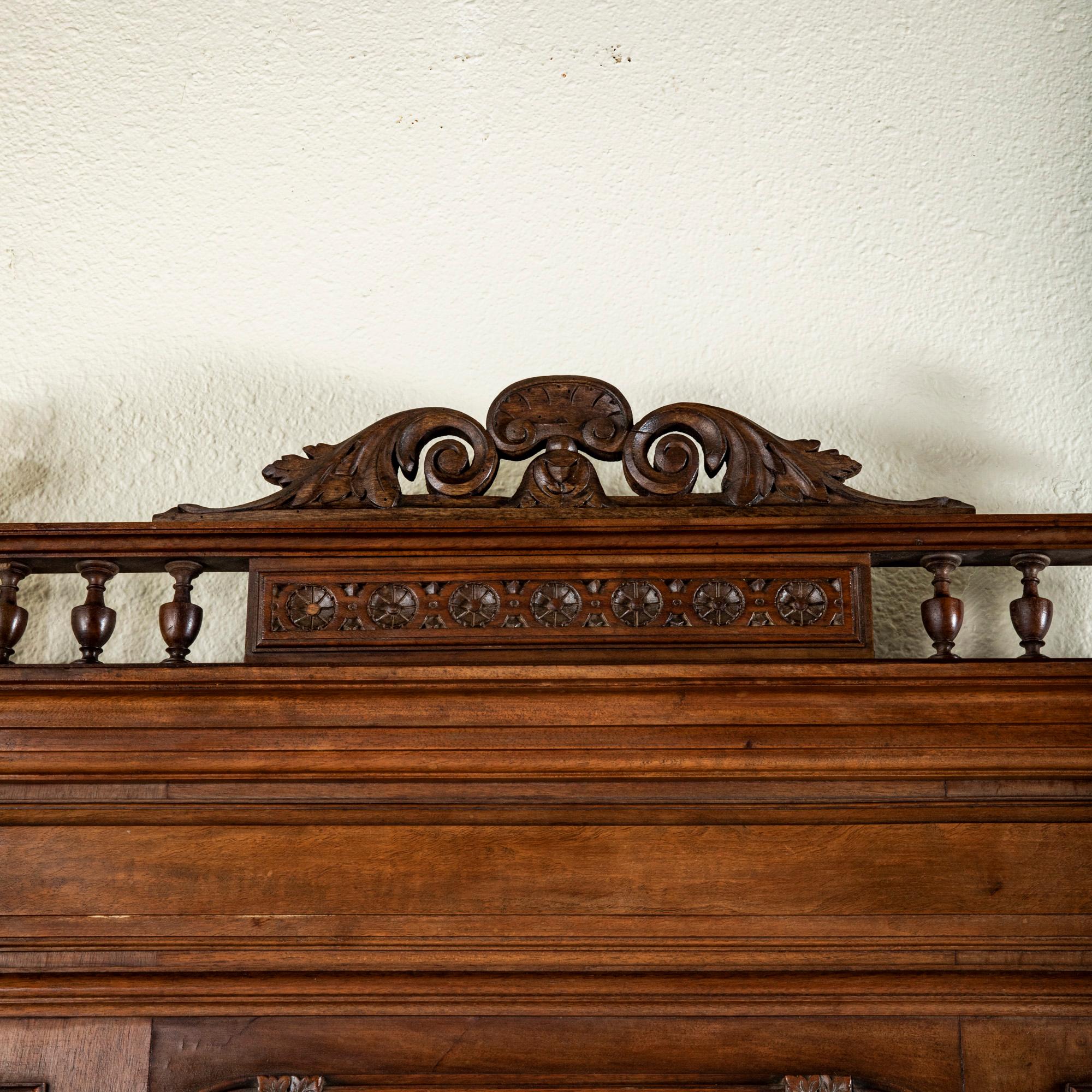 Late 19th Century French Walnut Hall Tree with Beveled Glass Mirror 4