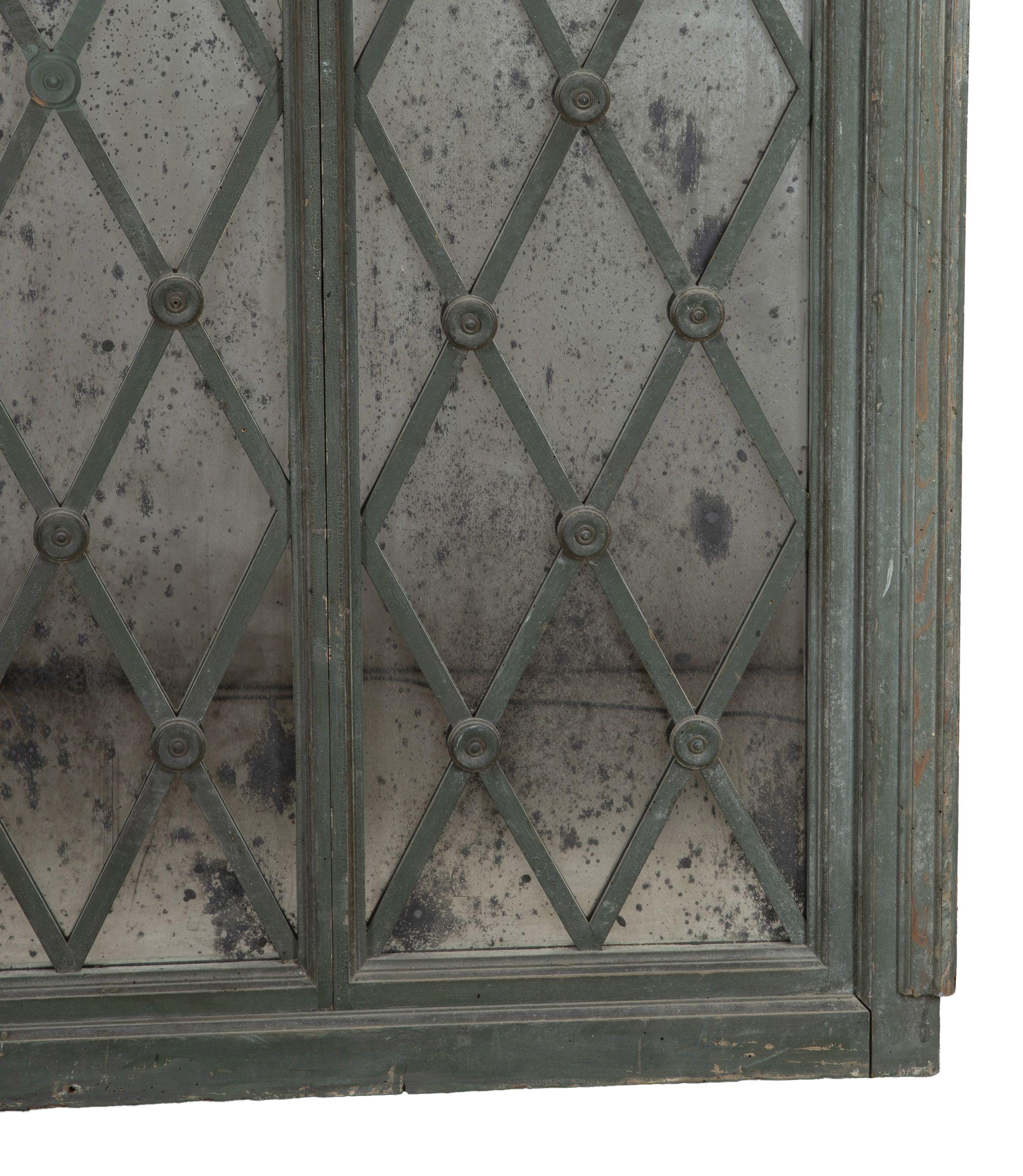 Smaltato Cornice di finestra in legno francese della fine del XIX secolo trasformata in specchio in vendita