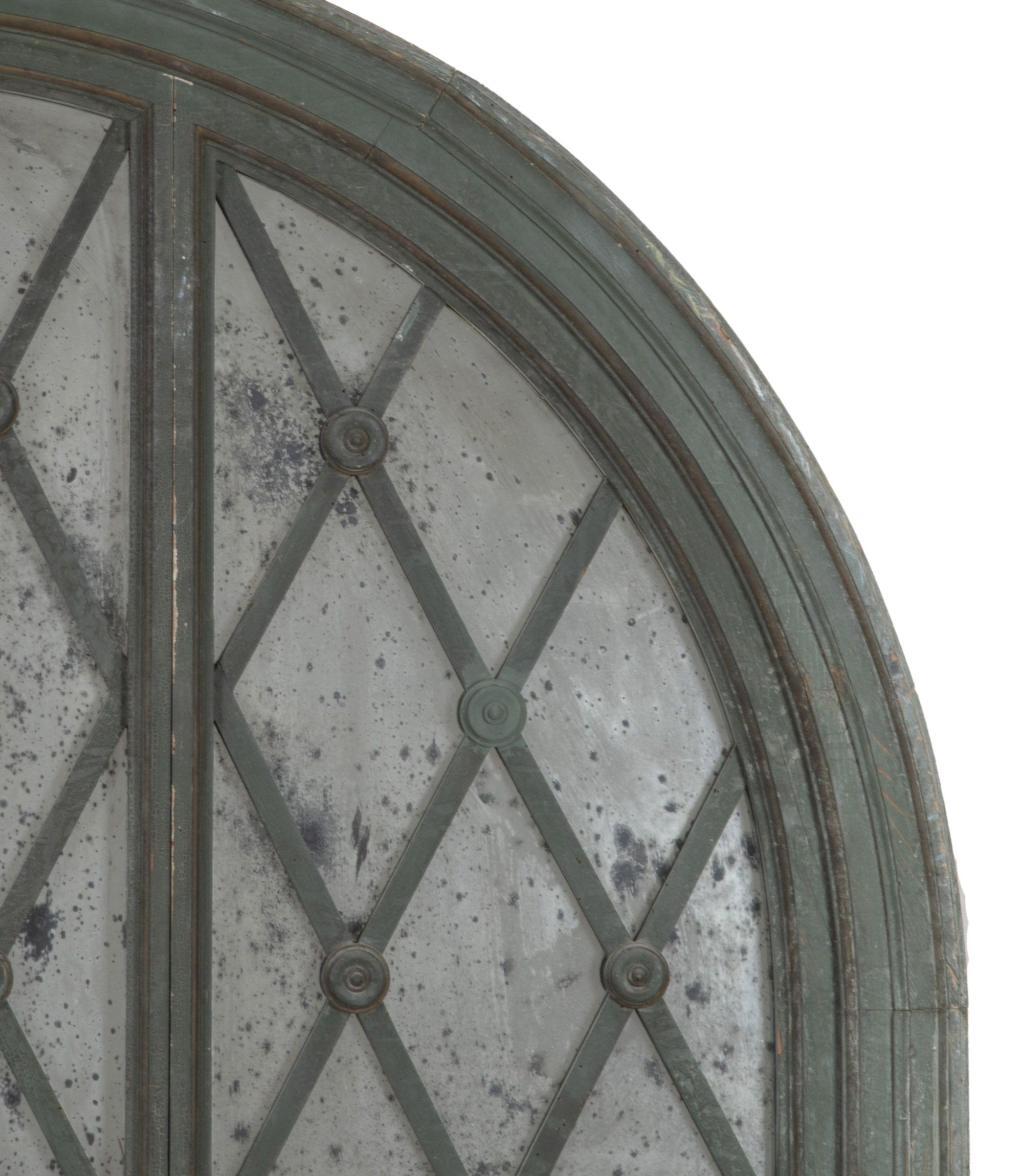 Cornice di finestra in legno francese della fine del XIX secolo trasformata in specchio In condizioni buone in vendita a Tetbury, Gloucestershire