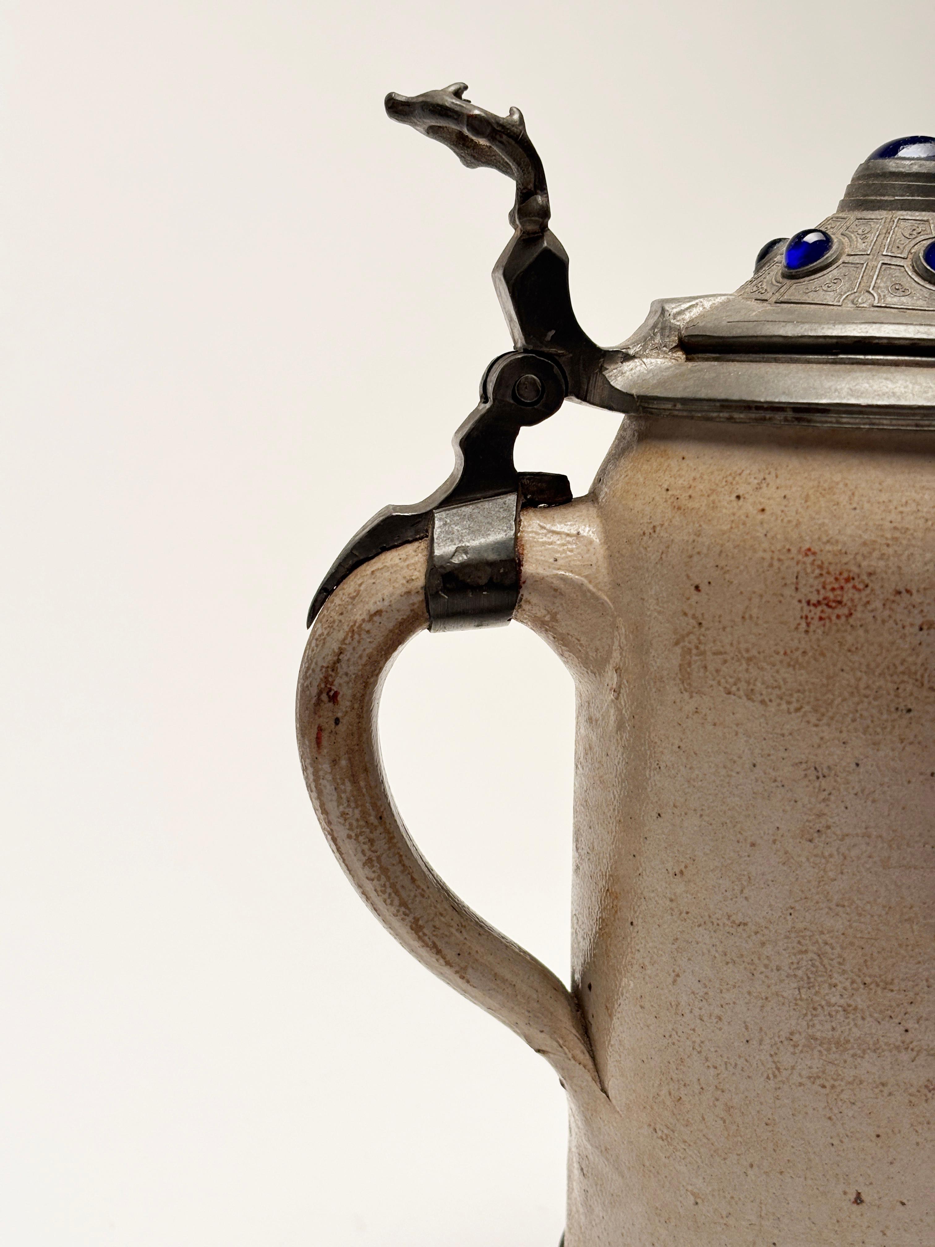 Stein da birra tedesco della fine del XIX secolo con decorazioni in vetro blu cobalto in vendita 5
