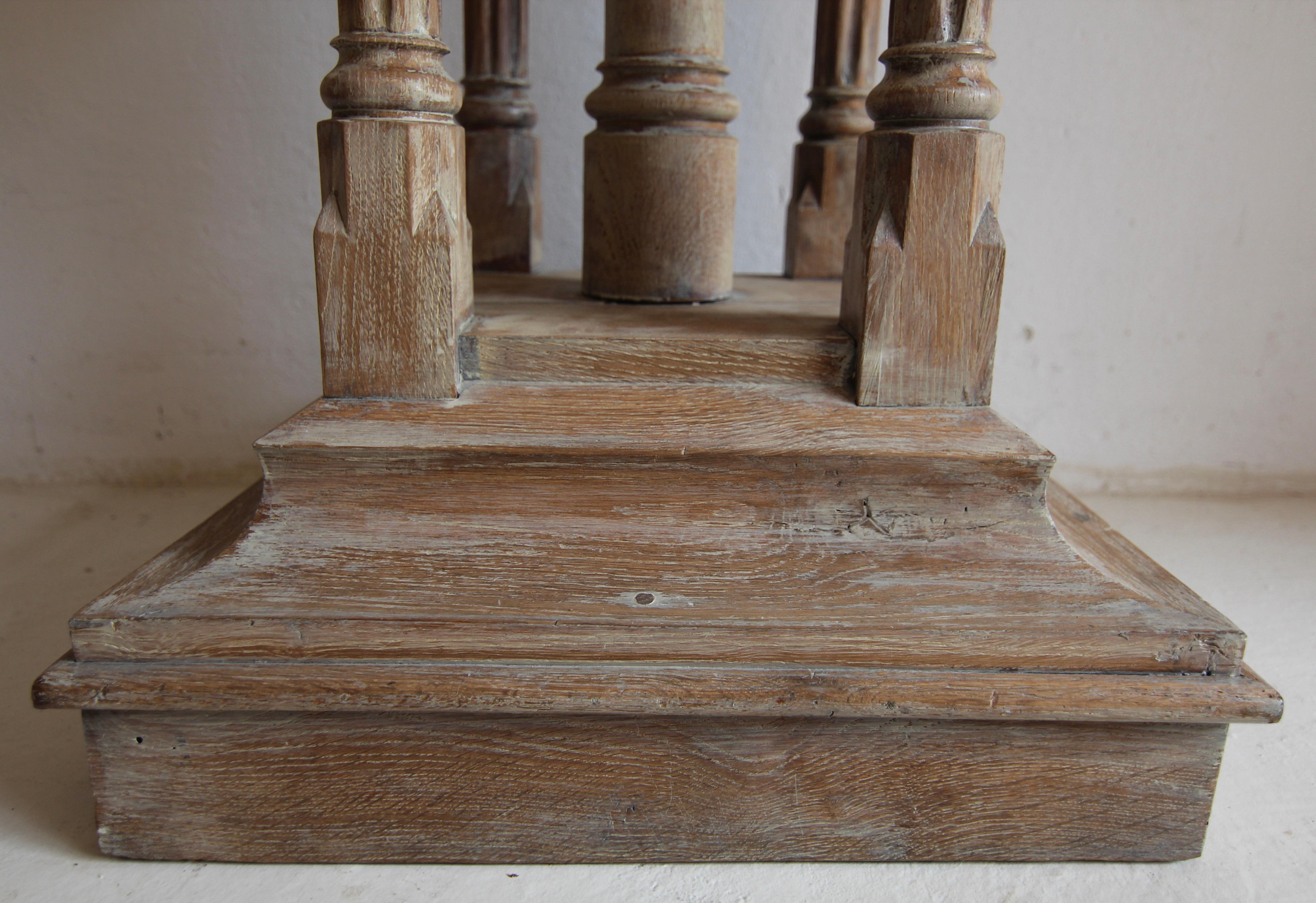 Piedistallo gotico tedesco della fine del XIX secolo 5
