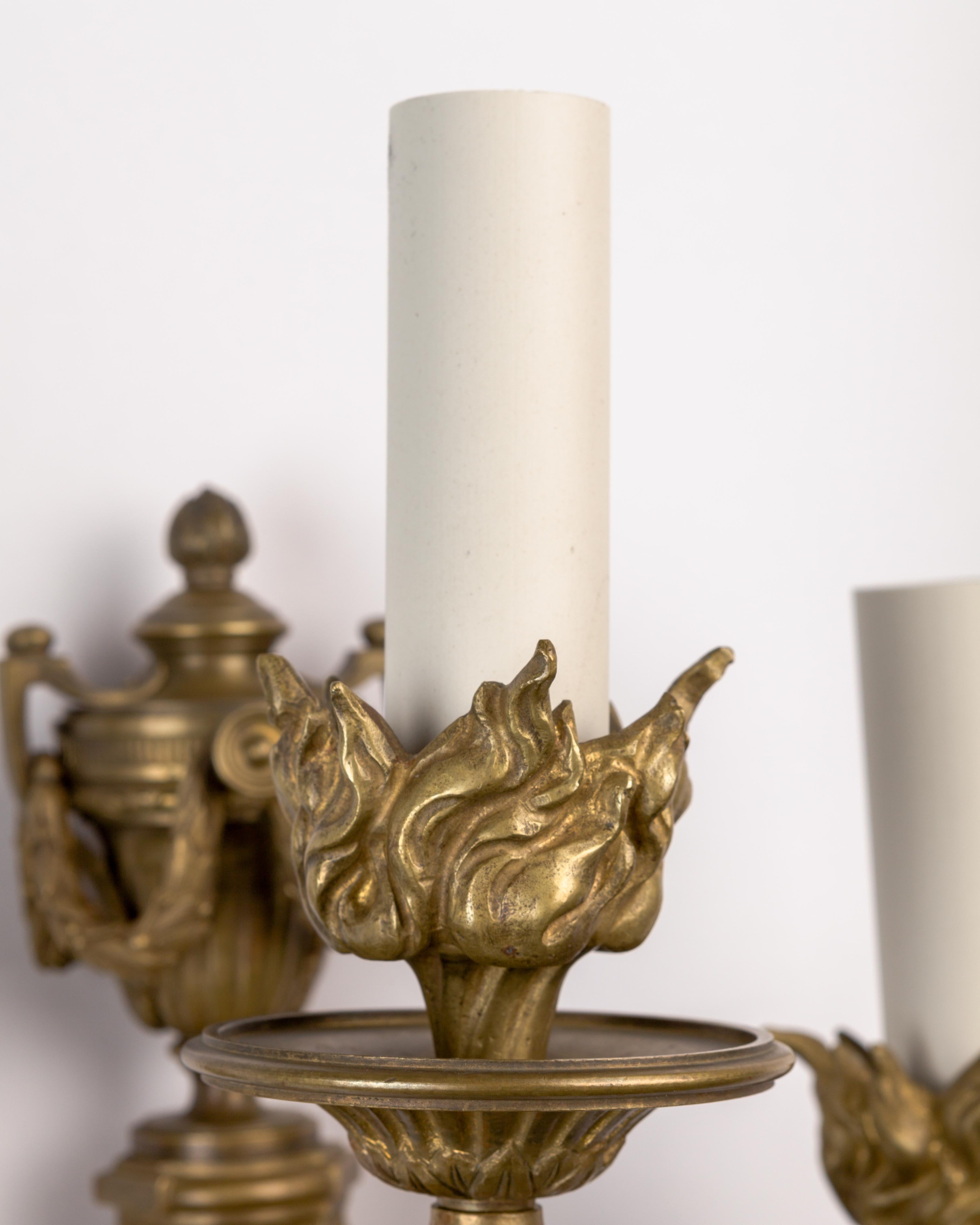 Pair of Late 19th Century Gilded Neoclassical Cast Bronze Sconces, Circa 1890 In Good Condition For Sale In New York, NY
