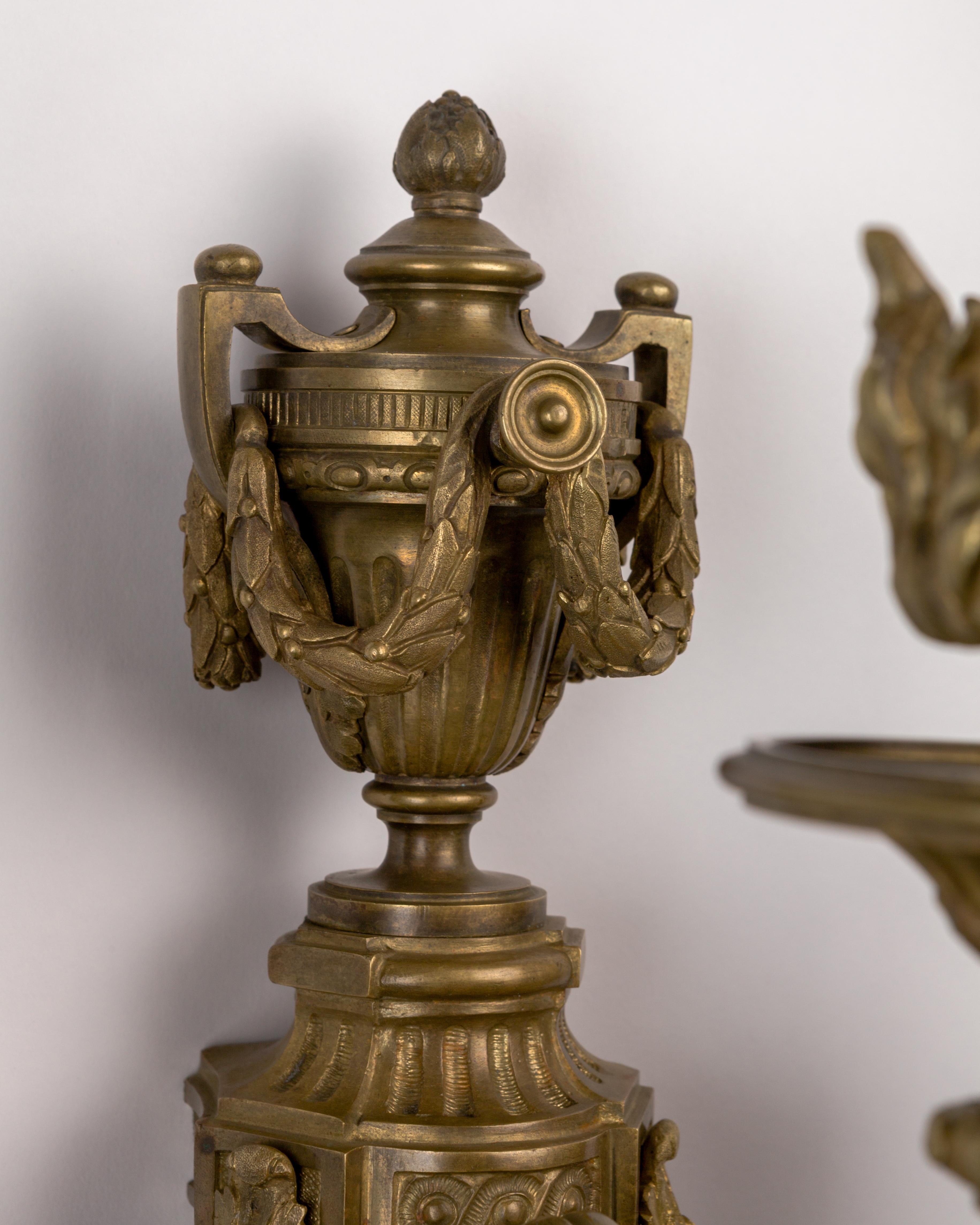 Gilt Pair of Late 19th Century Gilded Neoclassical Cast Bronze Sconces, Circa 1890 For Sale