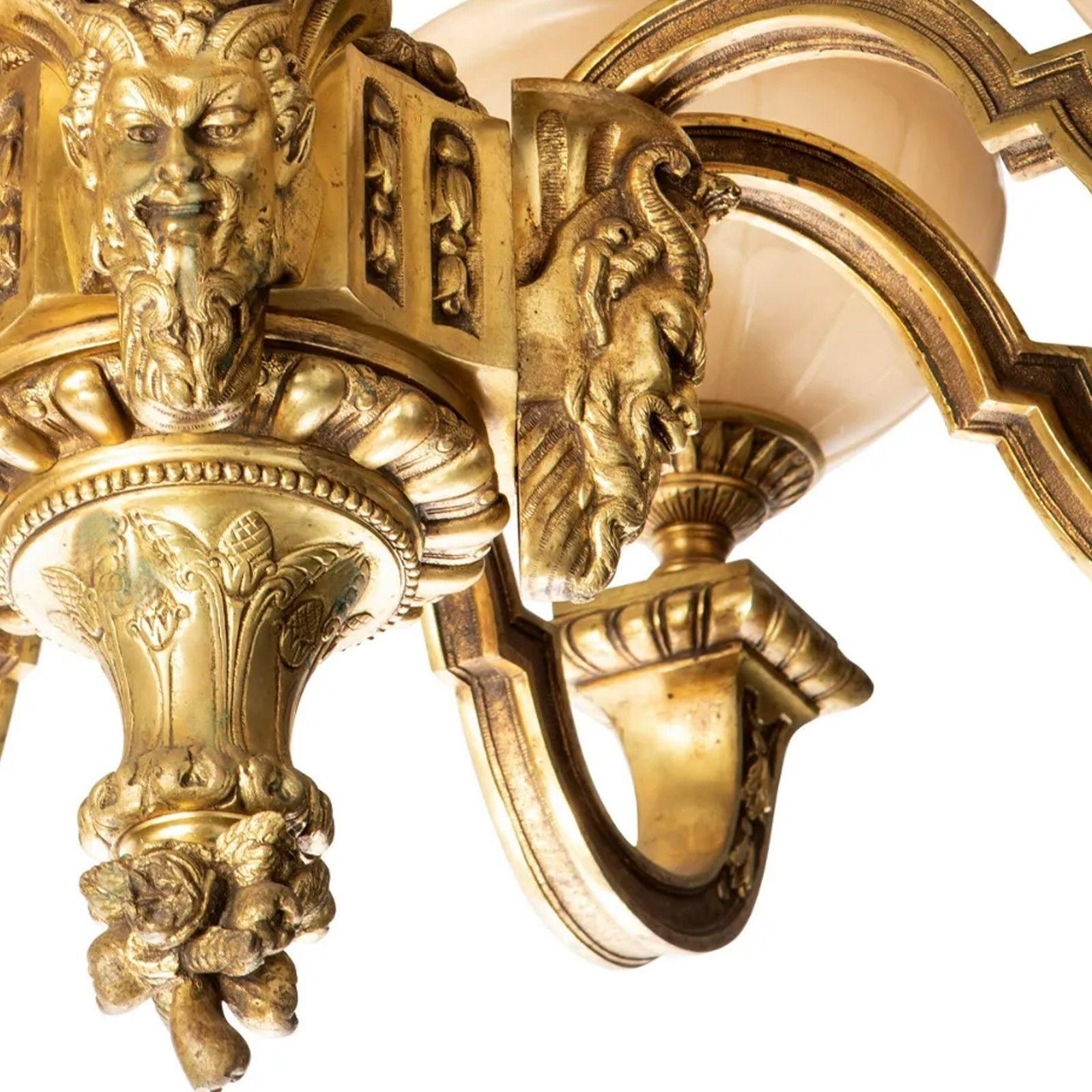 Vergoldeter Bronze-Kronleuchter aus dem späten 19. im Zustand „Gut“ im Angebot in Los Angeles, CA