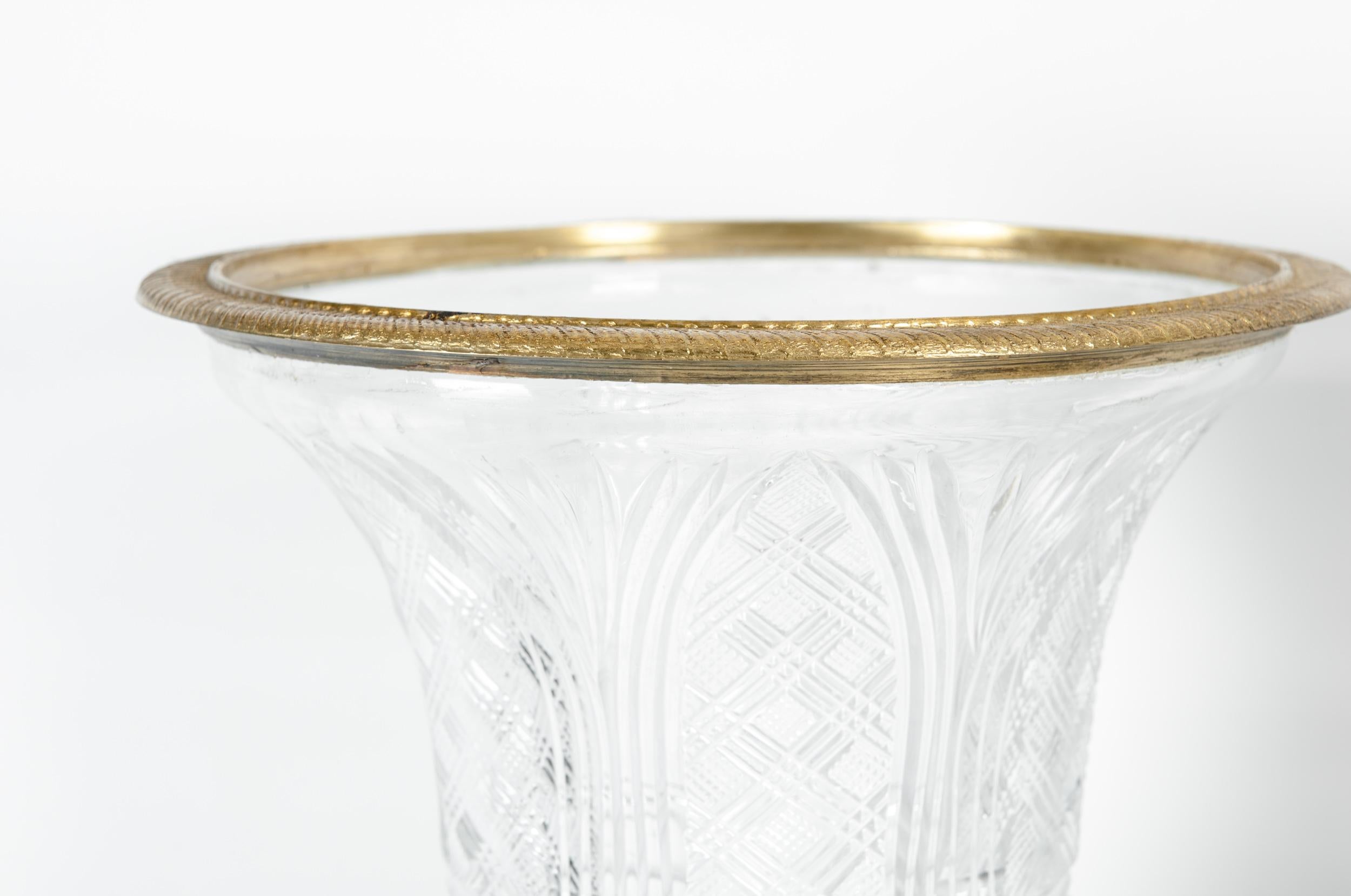 gold urns for centerpieces