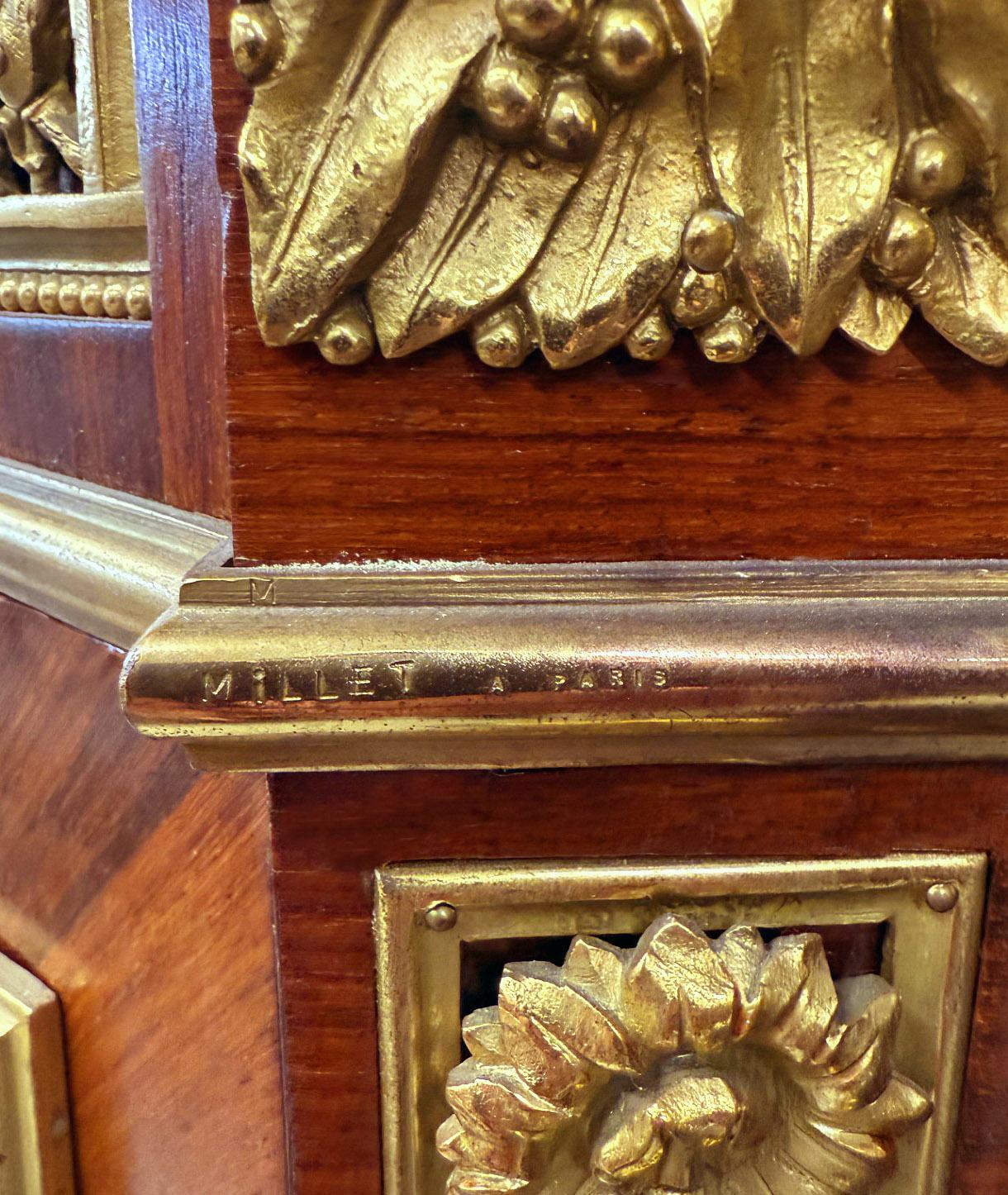 Cabinet di intarsio e parquet montato in bronzo dorato della fine del XIX secolo di Millet in vendita 1
