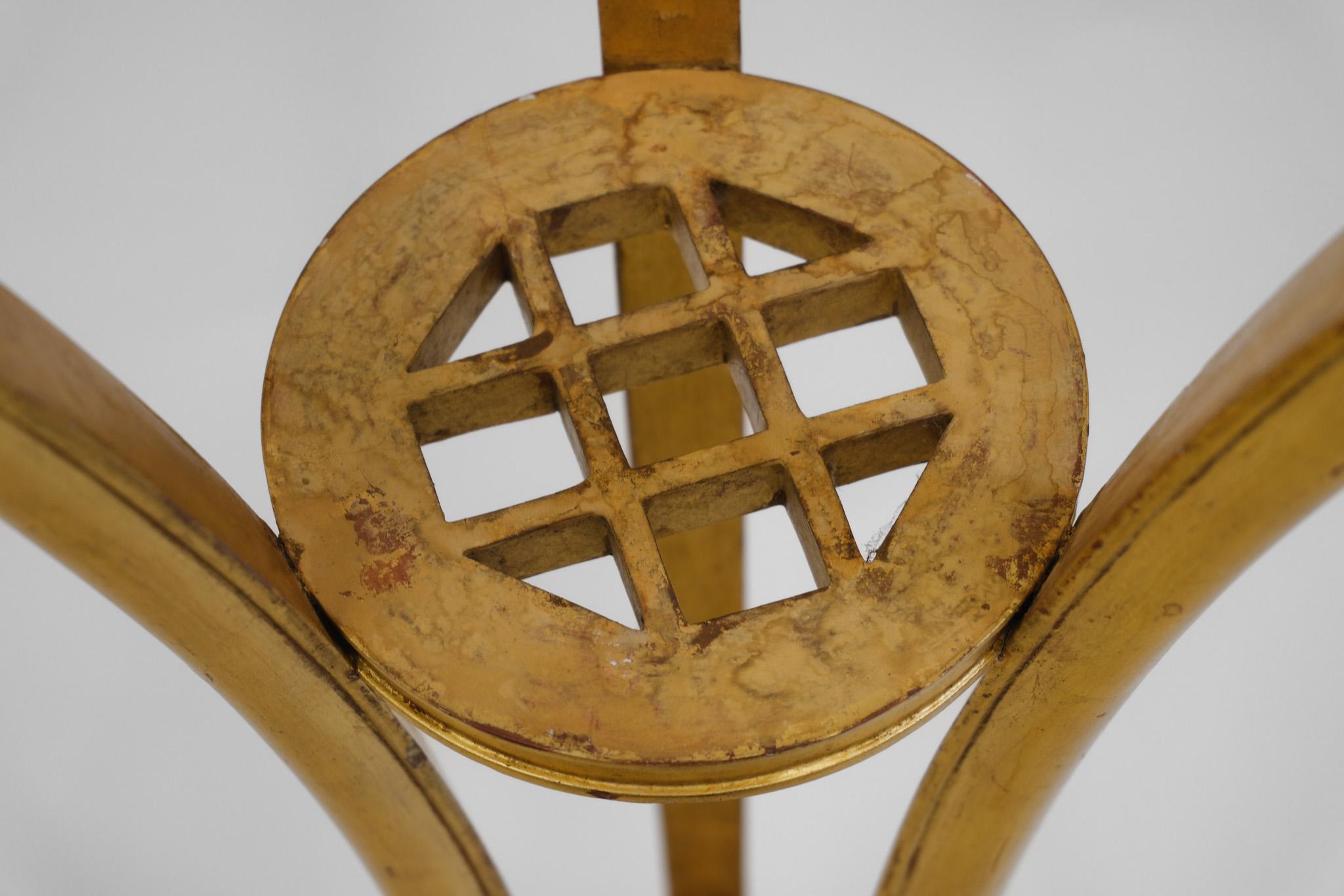 Doré Fin du 19e siècle Gesso et bois doré  Torchère en vente