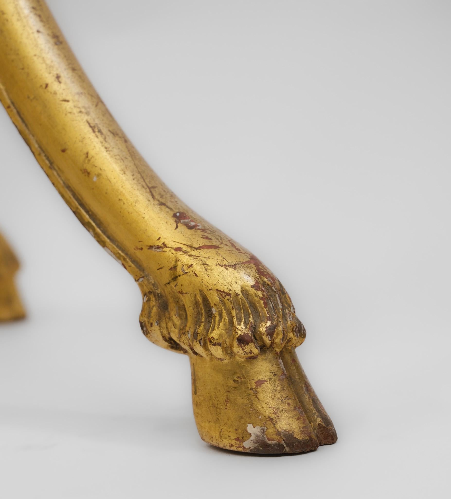 XIXe siècle Fin du 19e siècle Gesso et bois doré  Torchère en vente