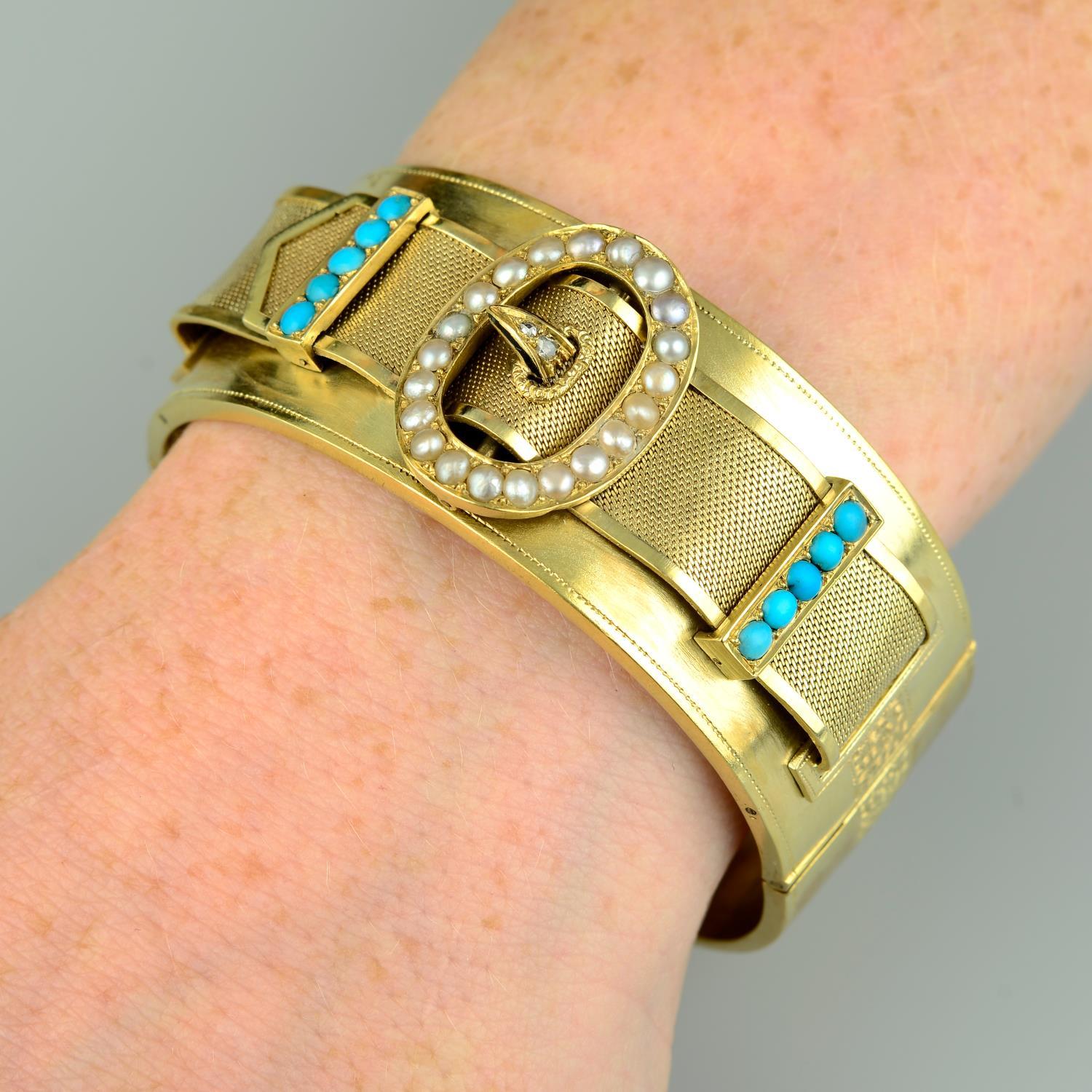 Victorian Late 19th Century Gold Hinged Bangle
