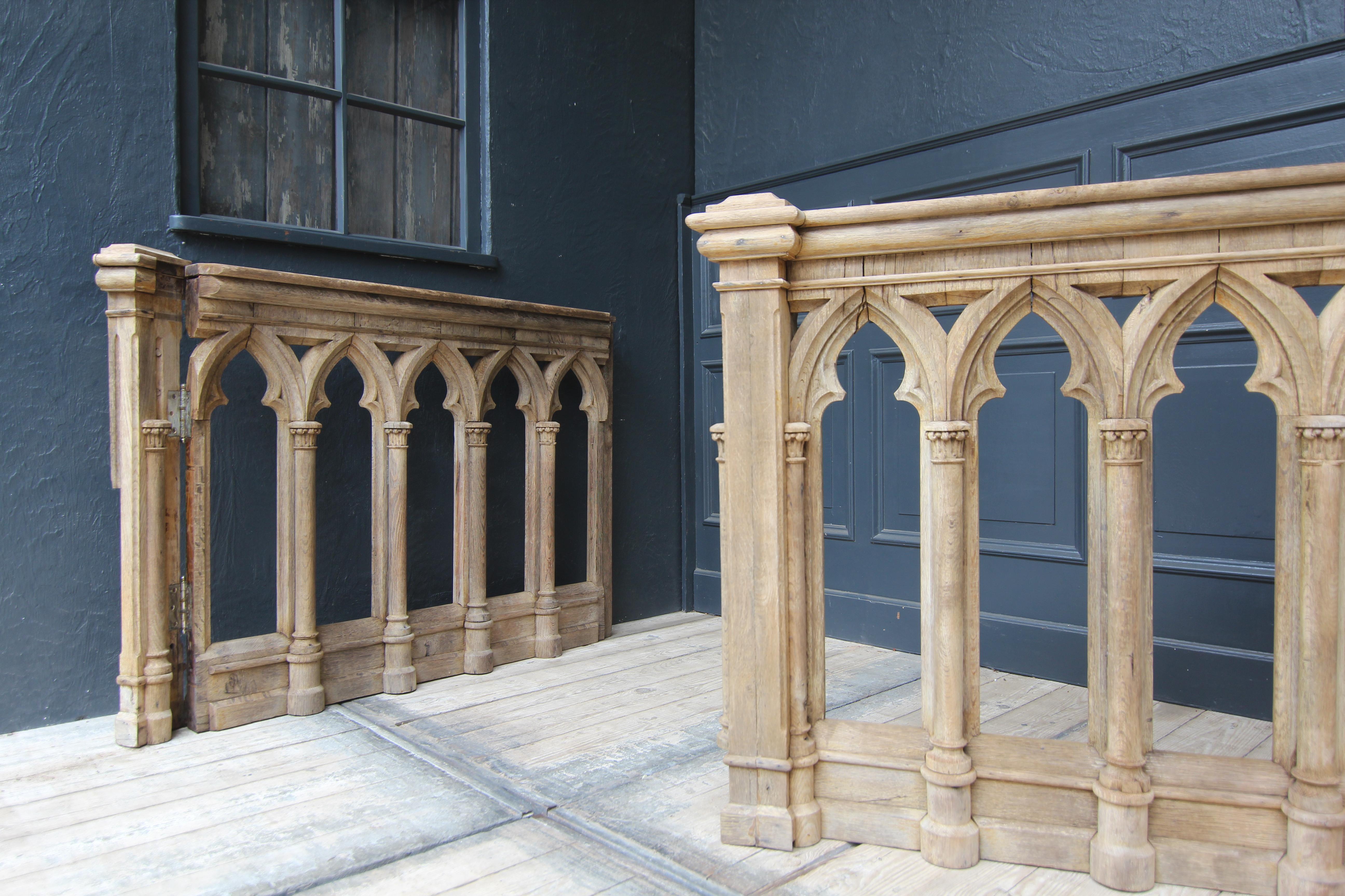 Late 19th Century Gothic Revival Oak Balustrade with Entry 7