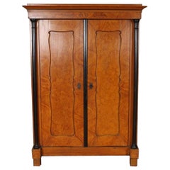 Armoire Biedermeier de la fin du XIXe siècle peinte à la graine avec étagères ajustées