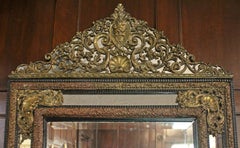 Späte 19. Jahrhundert Grand Scale Französisch Repousse Spiegel