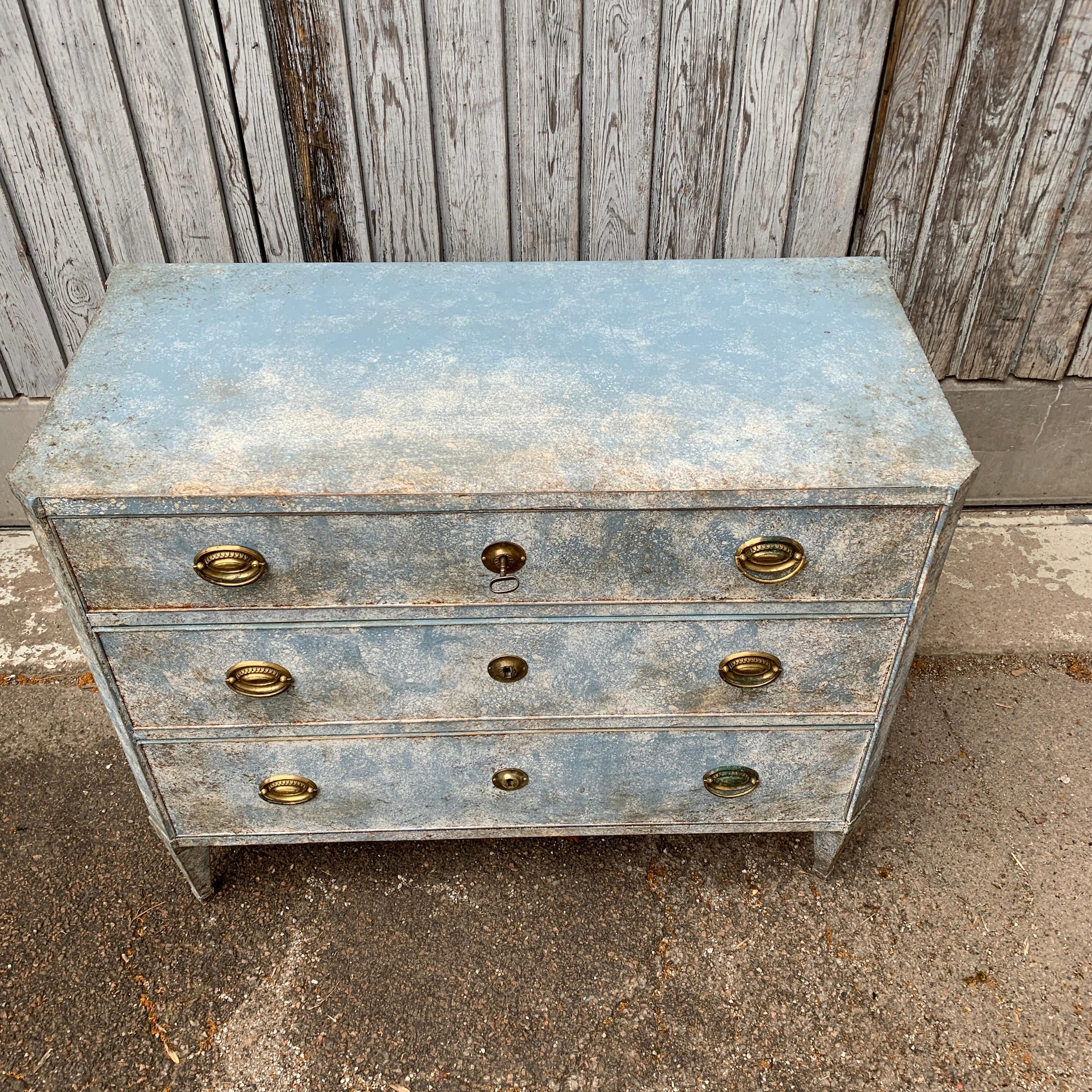 Period Gustavian Chest of 3 Drawers with Original Blue Paint For Sale 10