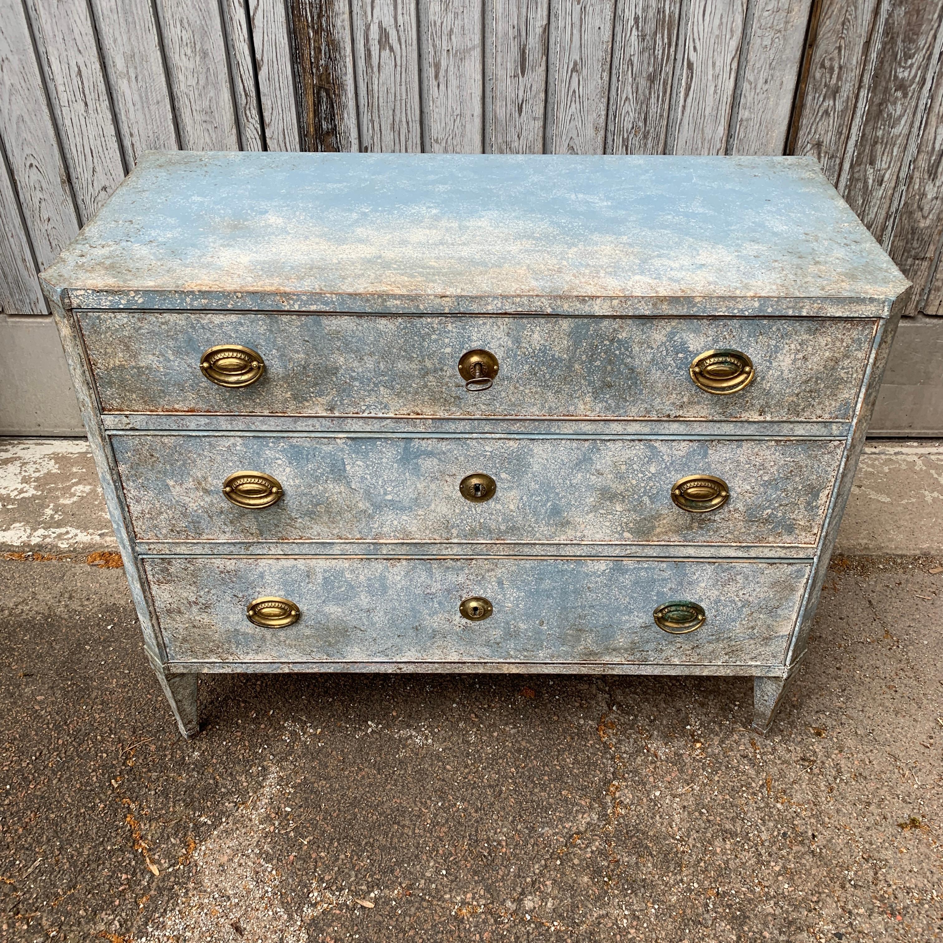 Period Gustavian Chest of 3 Drawers with Original Blue Paint For Sale 11