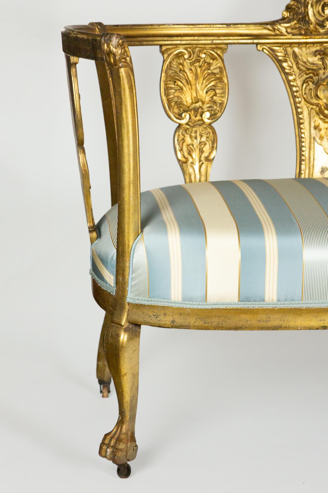 Vergoldeter Sessel im Gustavianischen Stil des späten 19. Jahrhunderts und passender Stuhl im Angebot 9