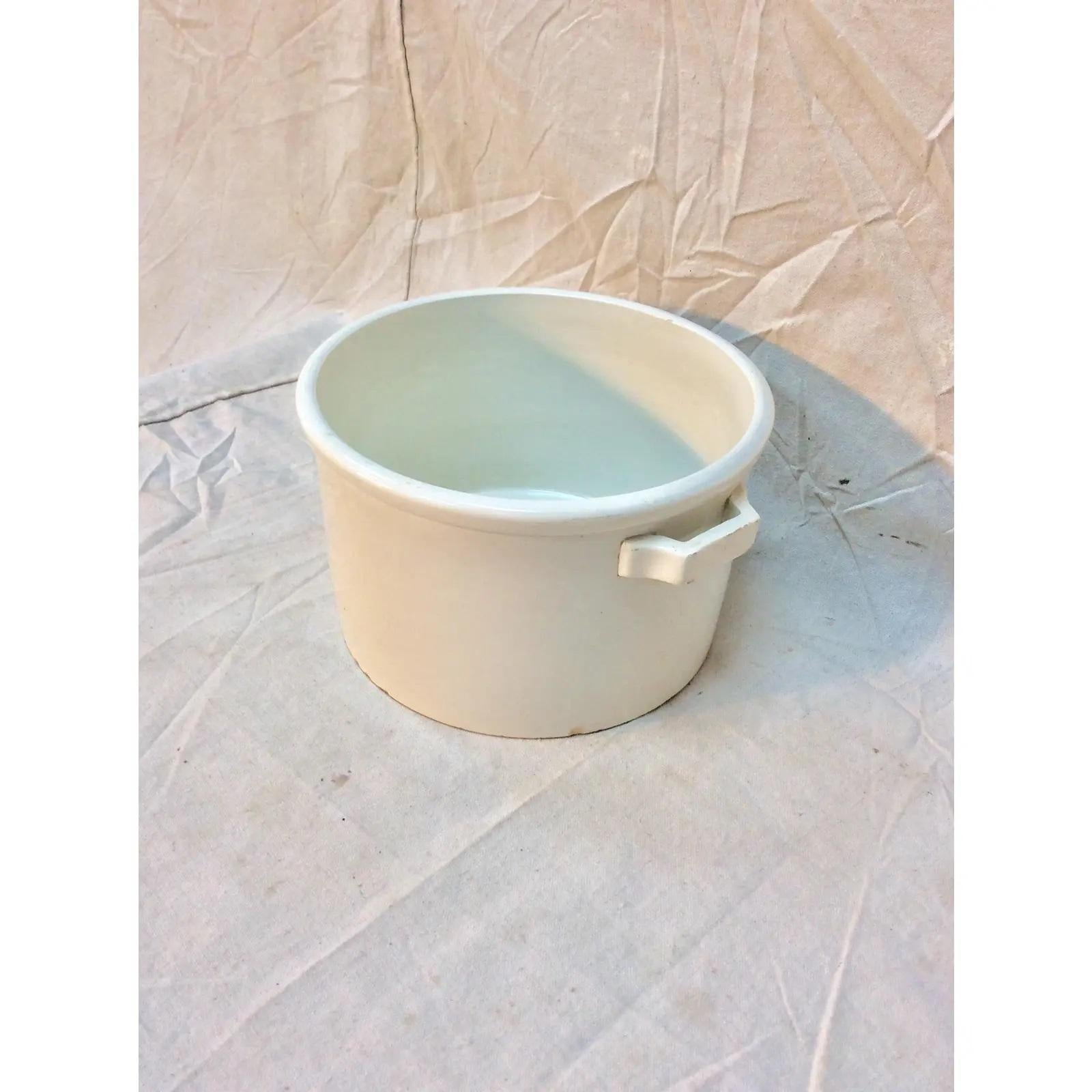 Hand-Crafted Late 19th Century H. Boulenger & Cie Choisy Le Roi French Ironstone Bowl For Sale