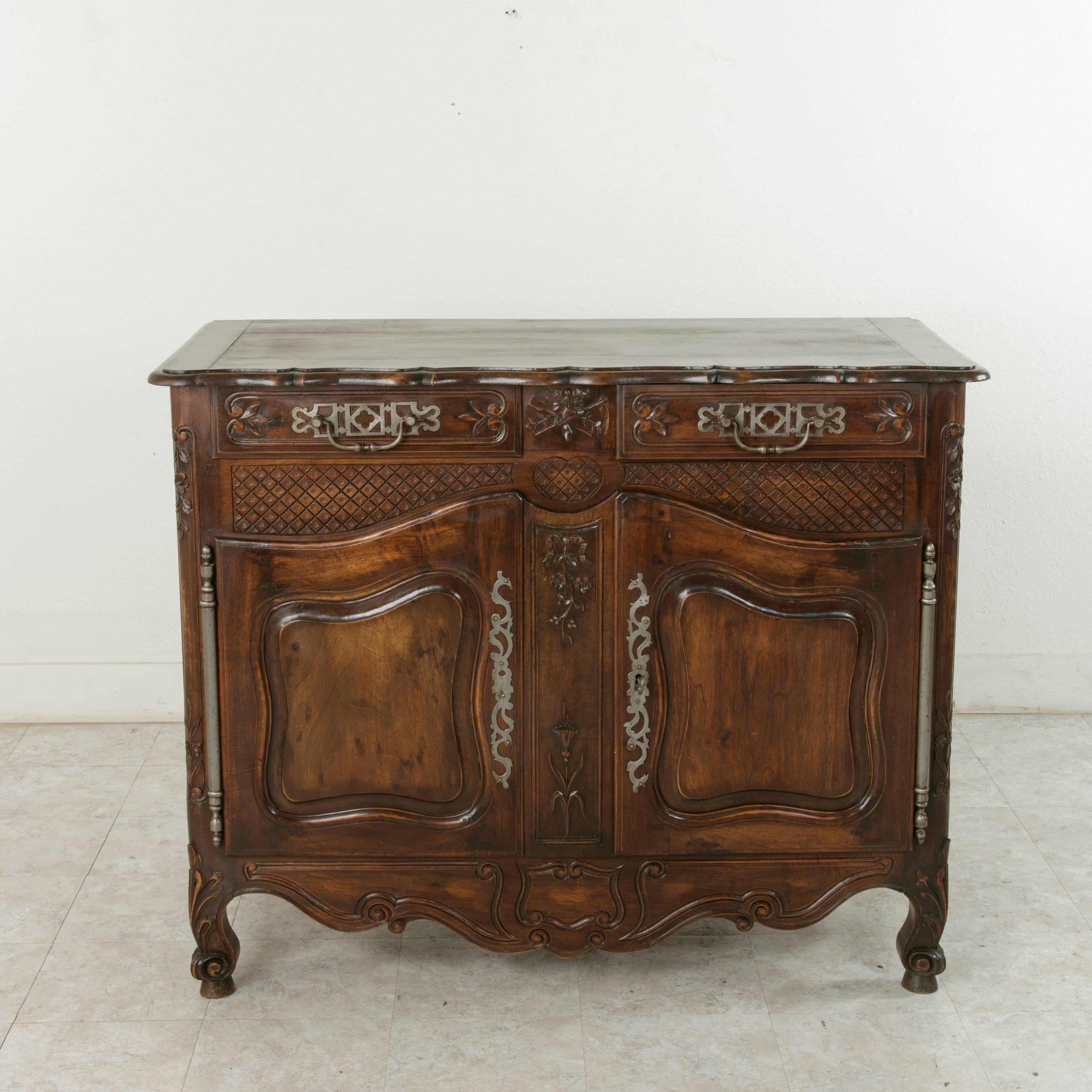 Late 19th Century Hand-Carved French Walnut Buffet or Sideboard from Provence 5