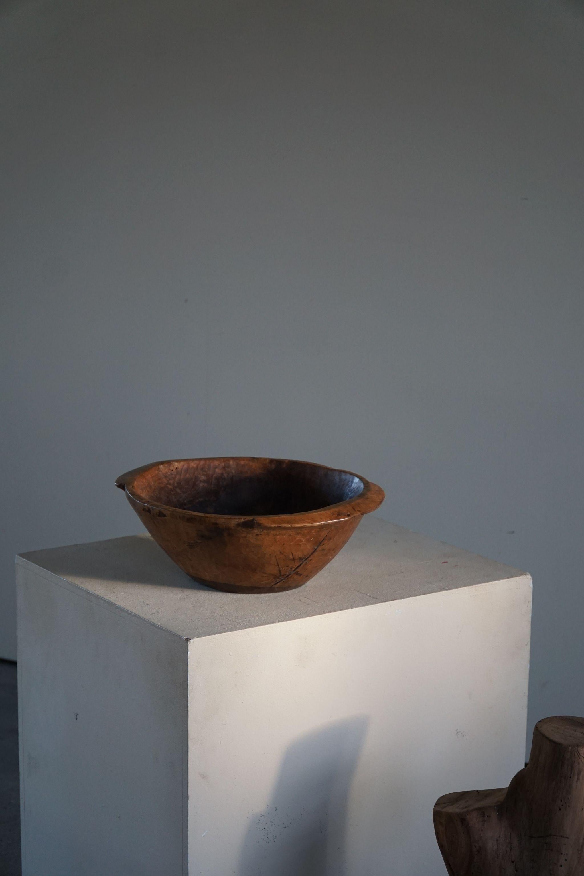 Late 19th Century Hand Carved Swedish Rustic Brutalist Wabi Sabi Bowl In Good Condition In Odense, DK