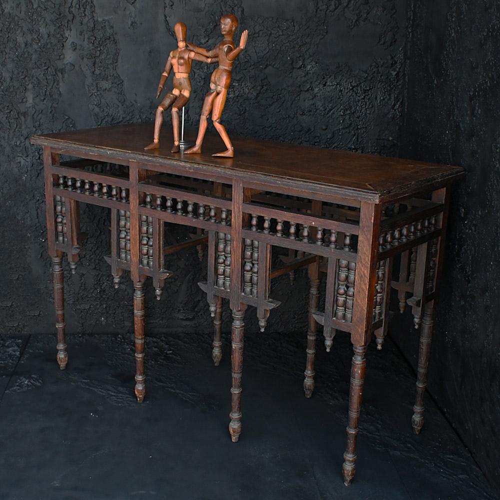Late 19th century hand carved Syrian side table In Good Condition For Sale In London, GB