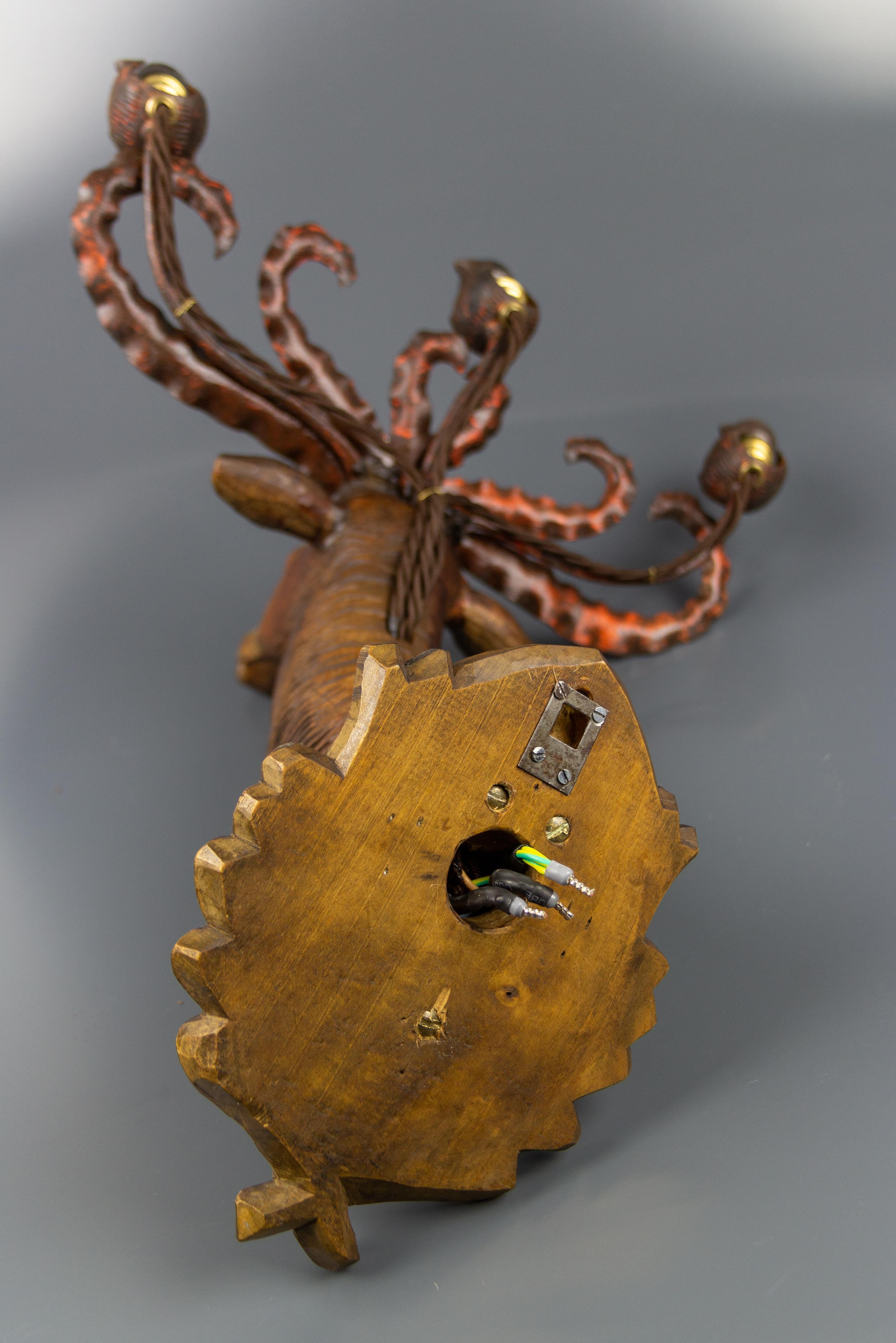 Late 19th Century Hand Carved Wooden Deer Head Three-Light Wall Lamp, Germany 9