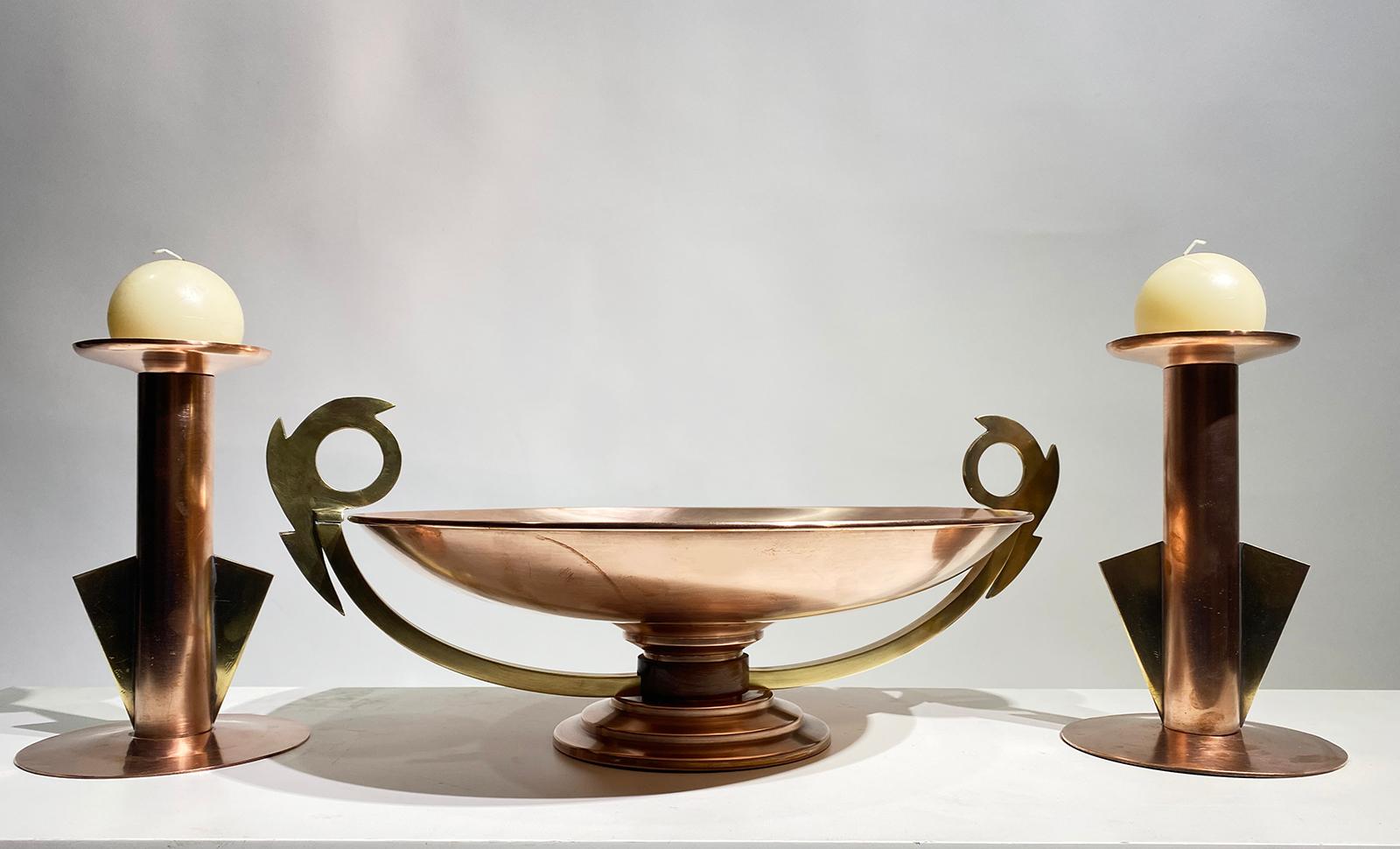 French Late 19th Century Hand-Hammered Copper Tray with Candle Holders For Sale