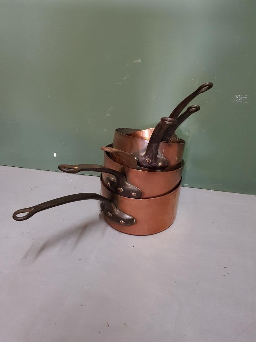 Late 19th Century Heavy and Large Size French Copper Pans Set In Good Condition In Raalte, NL