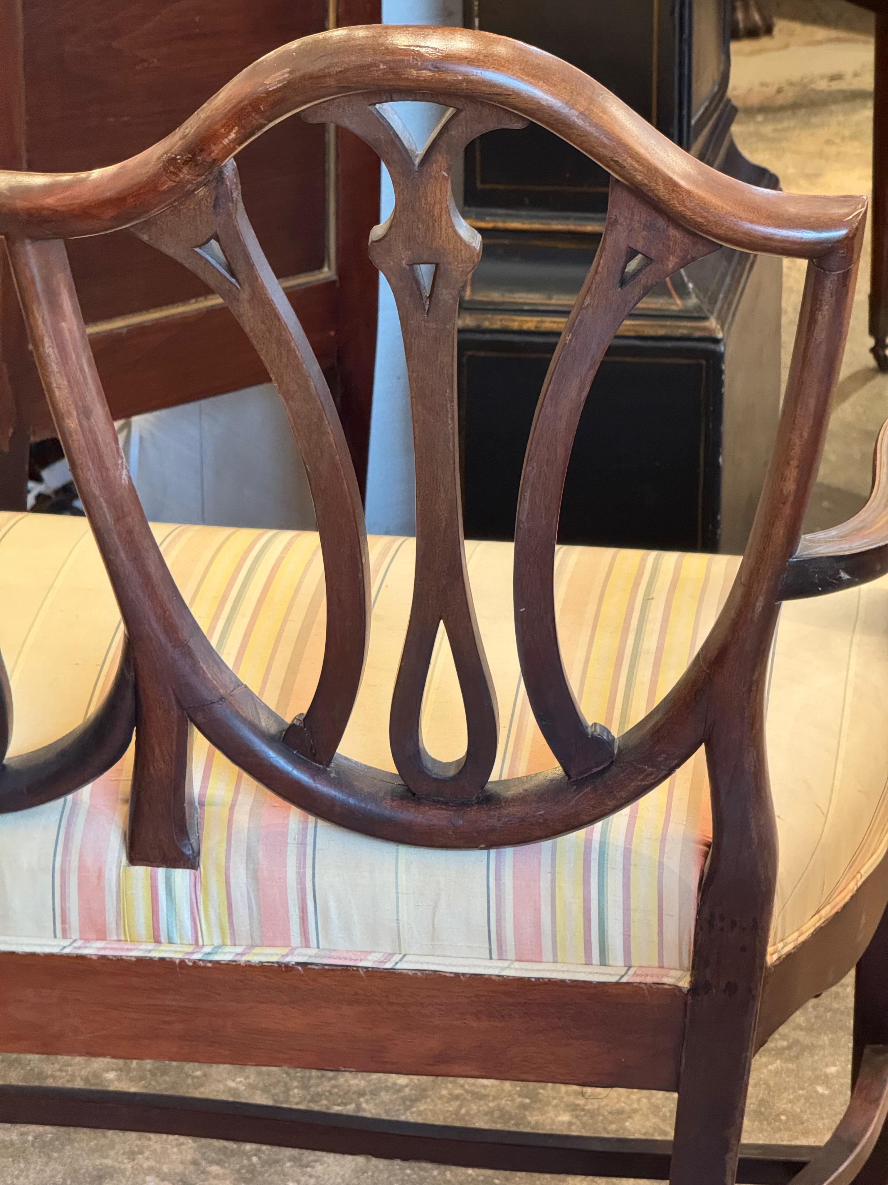 Late 19th Century Hepplewhite Style Mahogany Settee For Sale 9