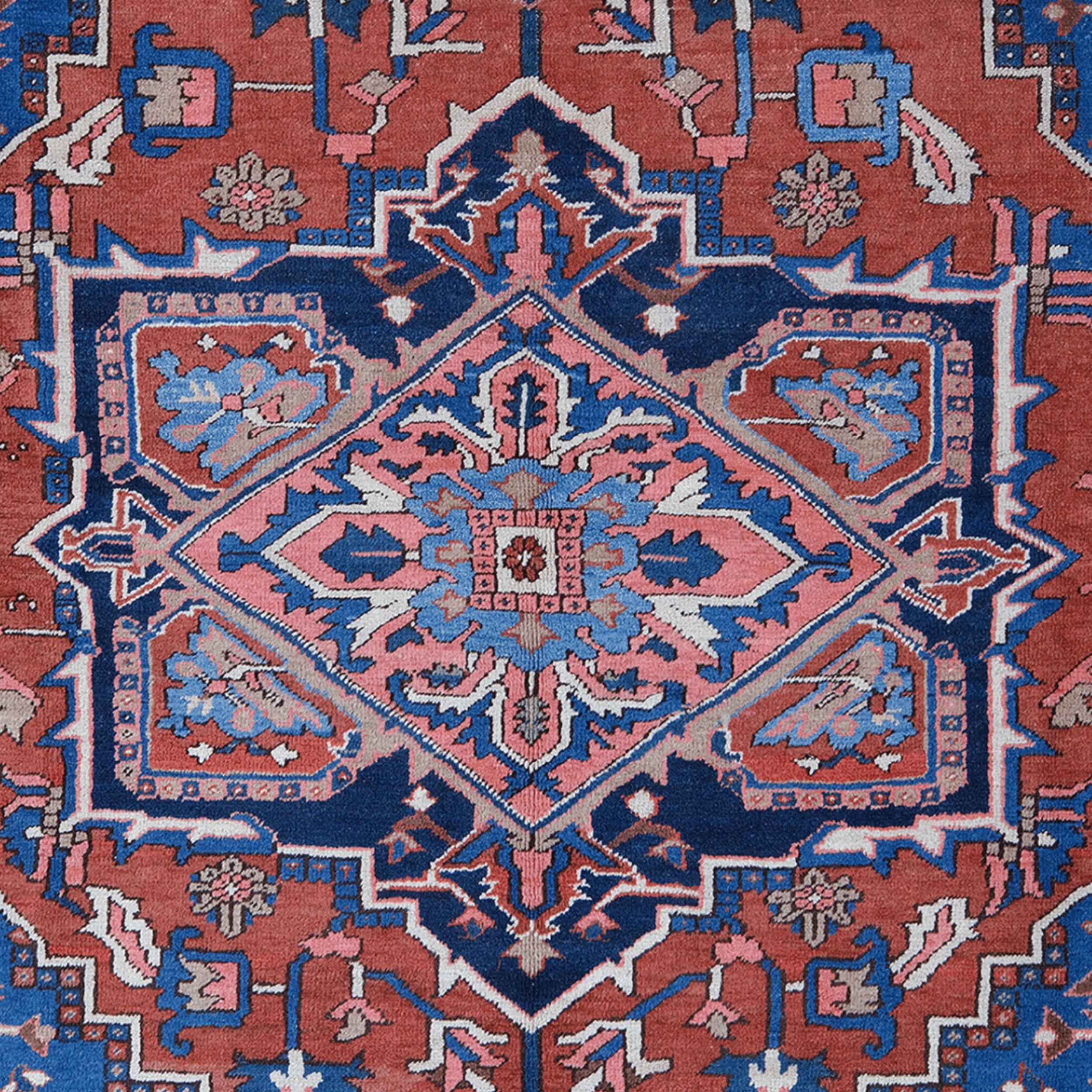 Heriz-Teppich aus dem späten 19. (Persisch) im Angebot