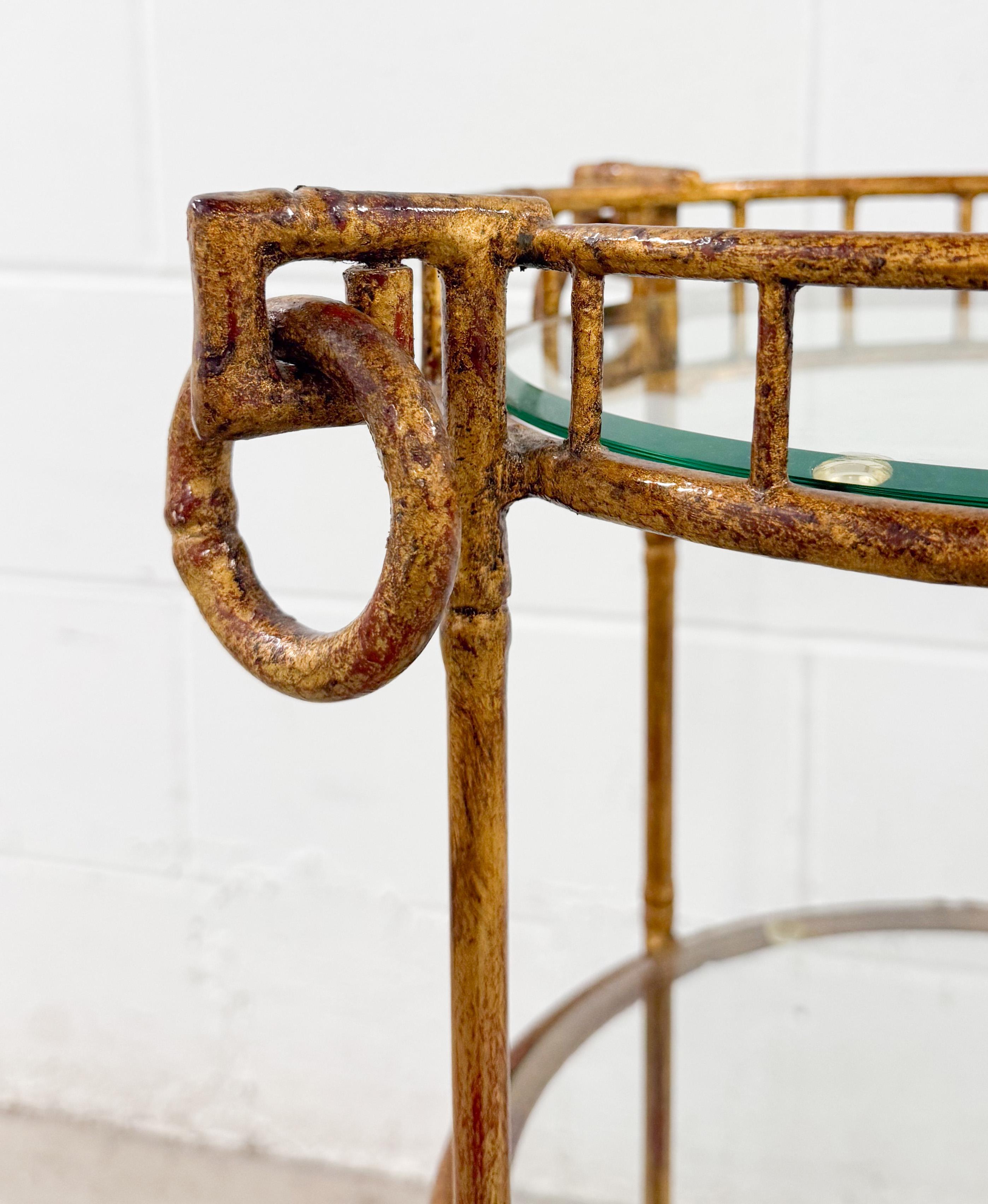 Ètage Vintage Hollywood Regency en faux bambou, métal et verre à trois niveaux en vente 2