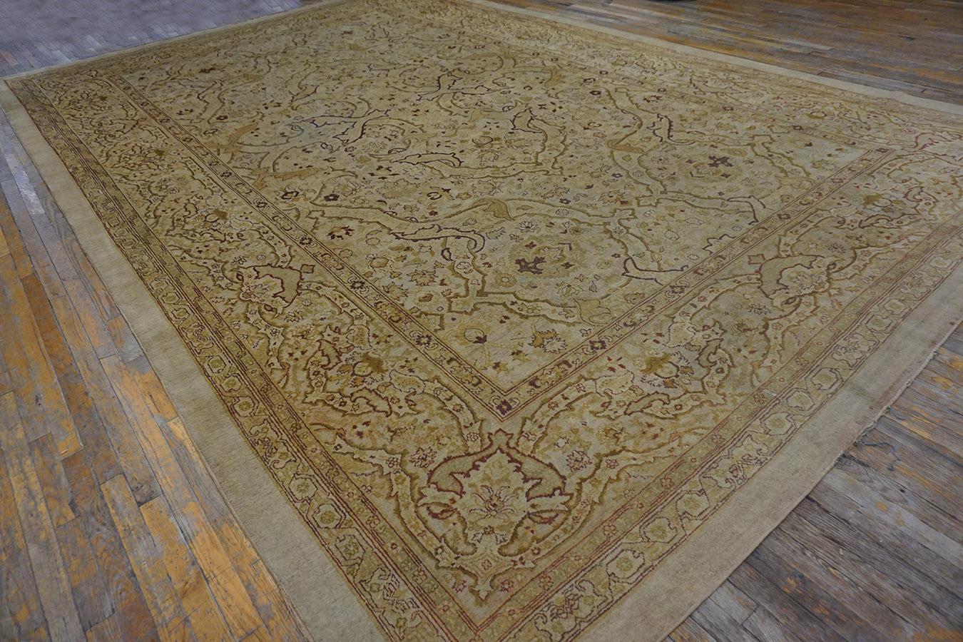 Agra Late 19th Century Indian Amritsar Carpet ( 11' x 17' - 335 x 518 ) For Sale