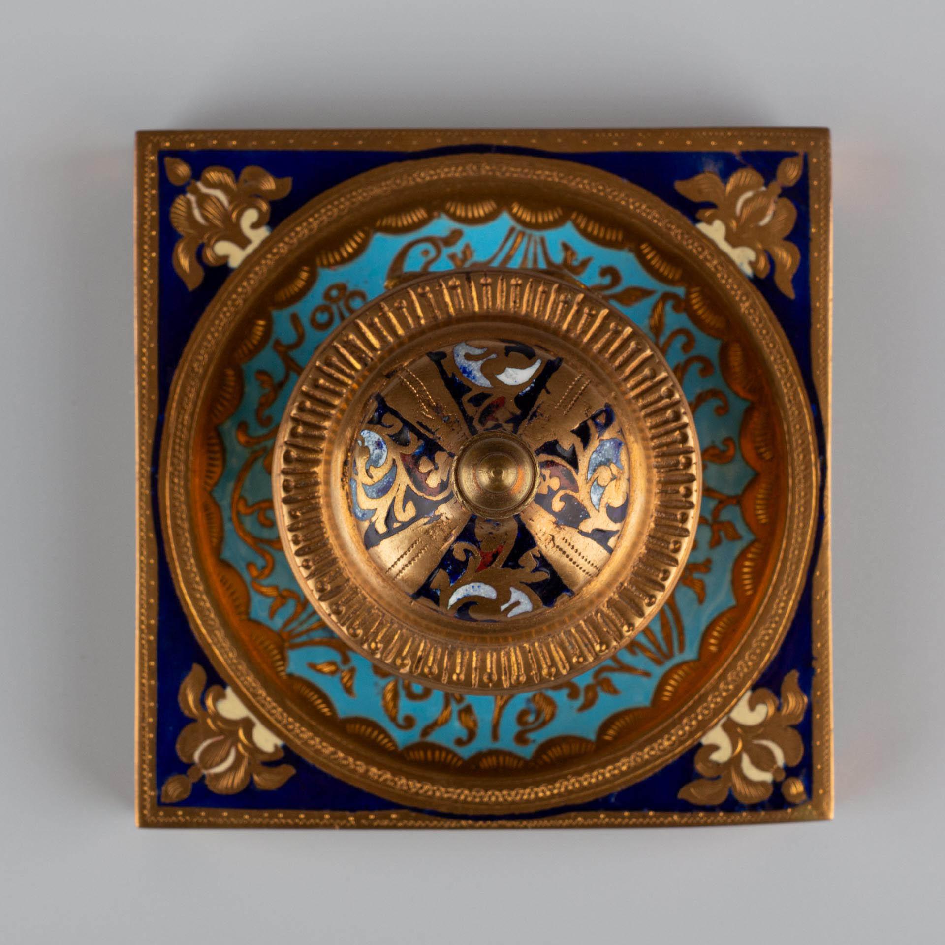 Francese Calamaio della fine del XIX secolo con decorazione a smalto, Francia, circa 1870-1890 in vendita