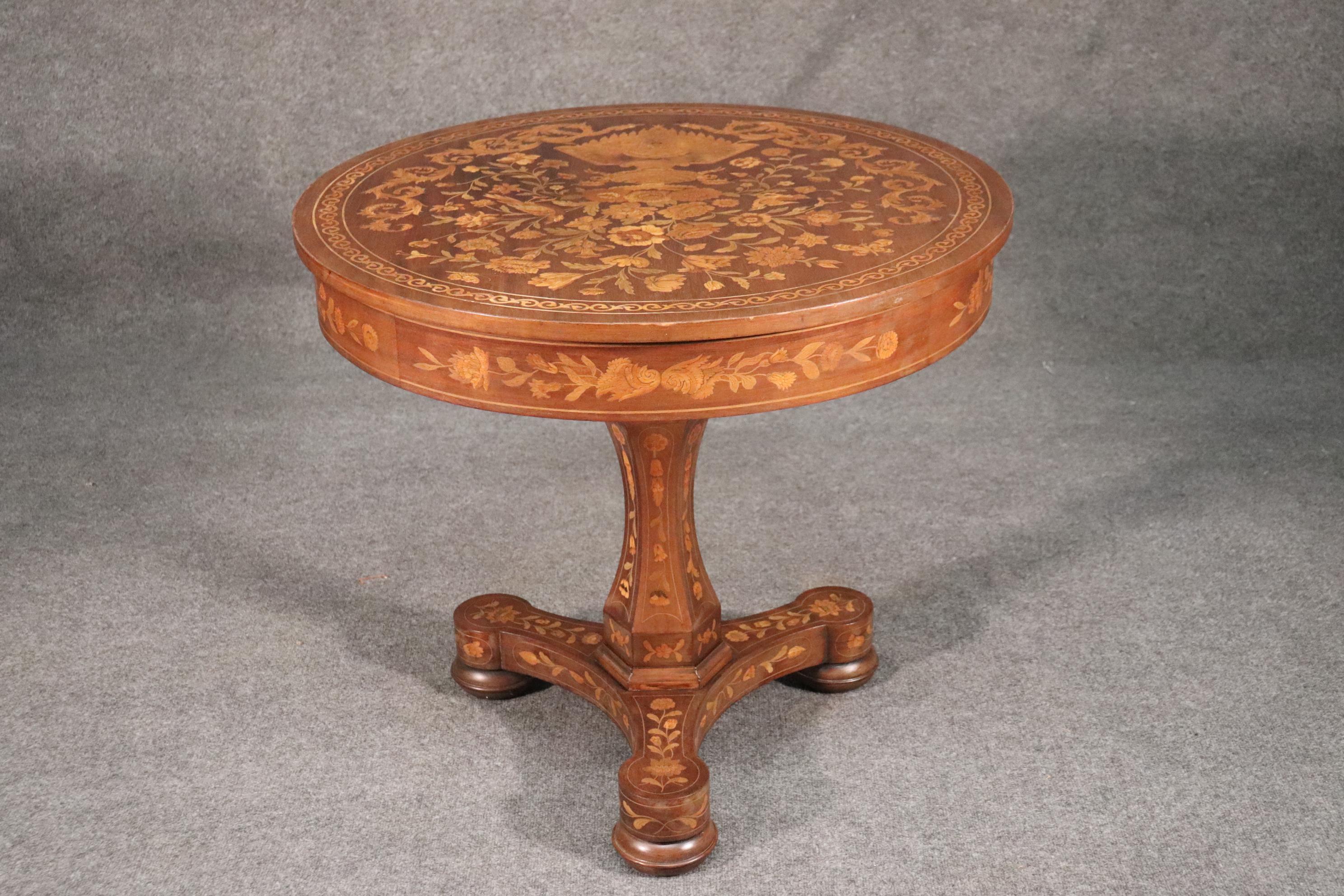 Art Nouveau Late 19th Century Inlaid Dutch Marquetry Mahogany and Satinwood Center Table