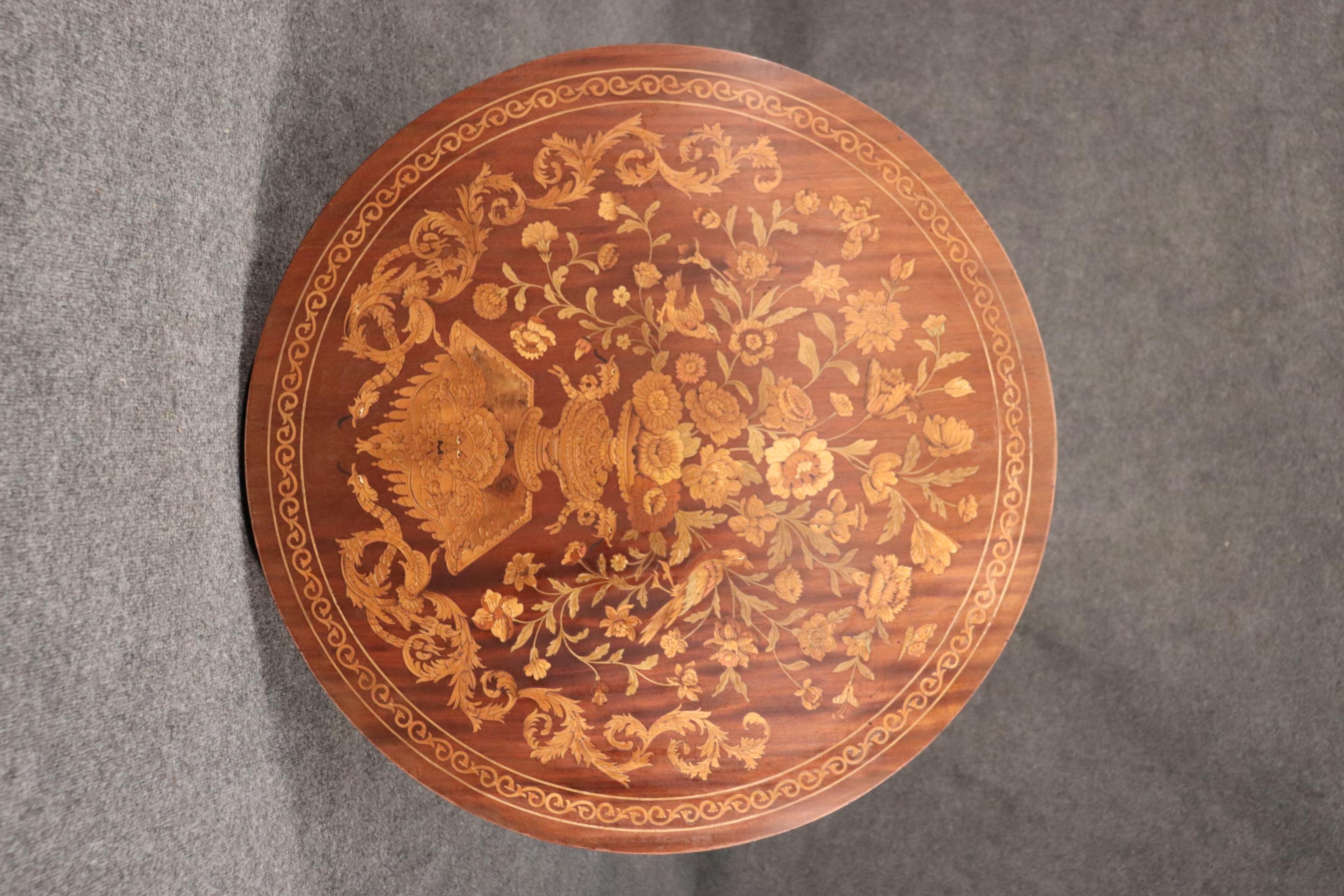 Late 19th Century Inlaid Dutch Marquetry Mahogany and Satinwood Center Table 1