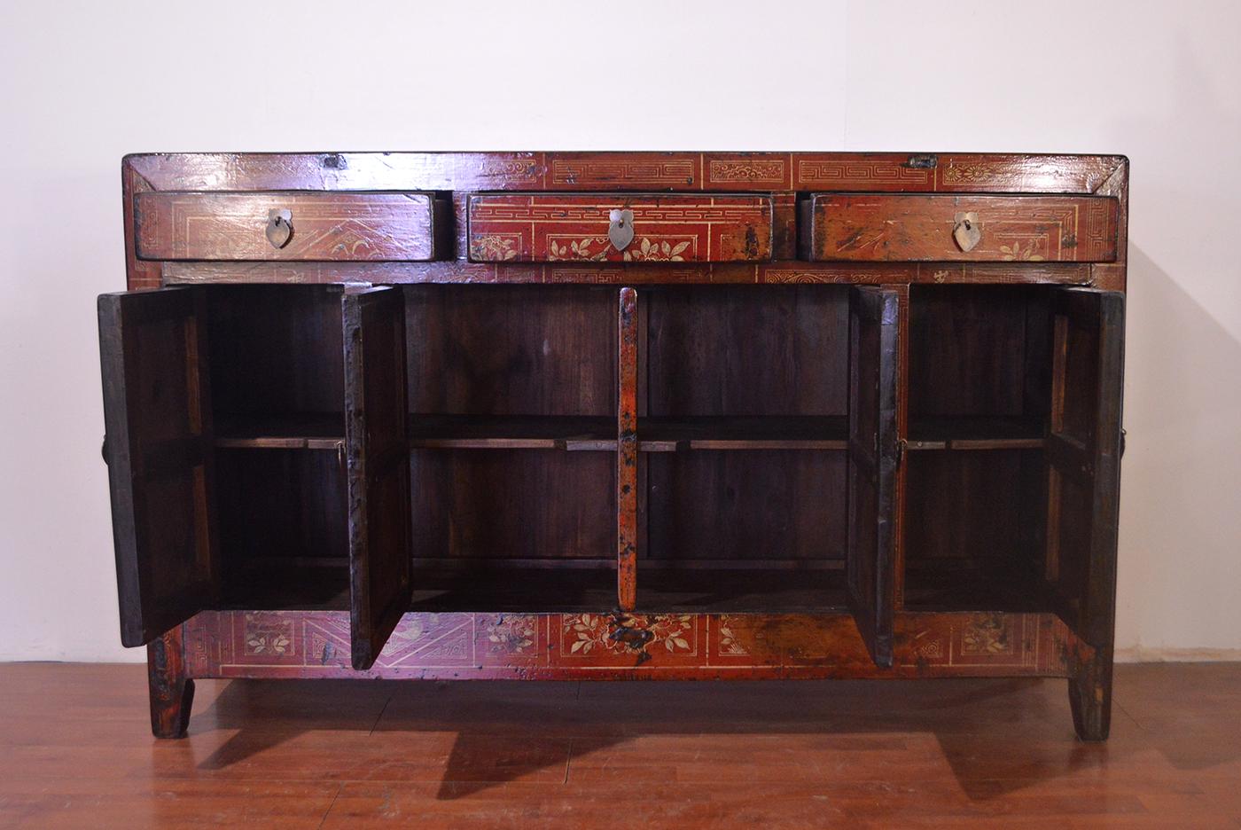 Hand-Painted Late 19th Century Inner Mongolian Northern Elm Buffet Hand Painted For Sale