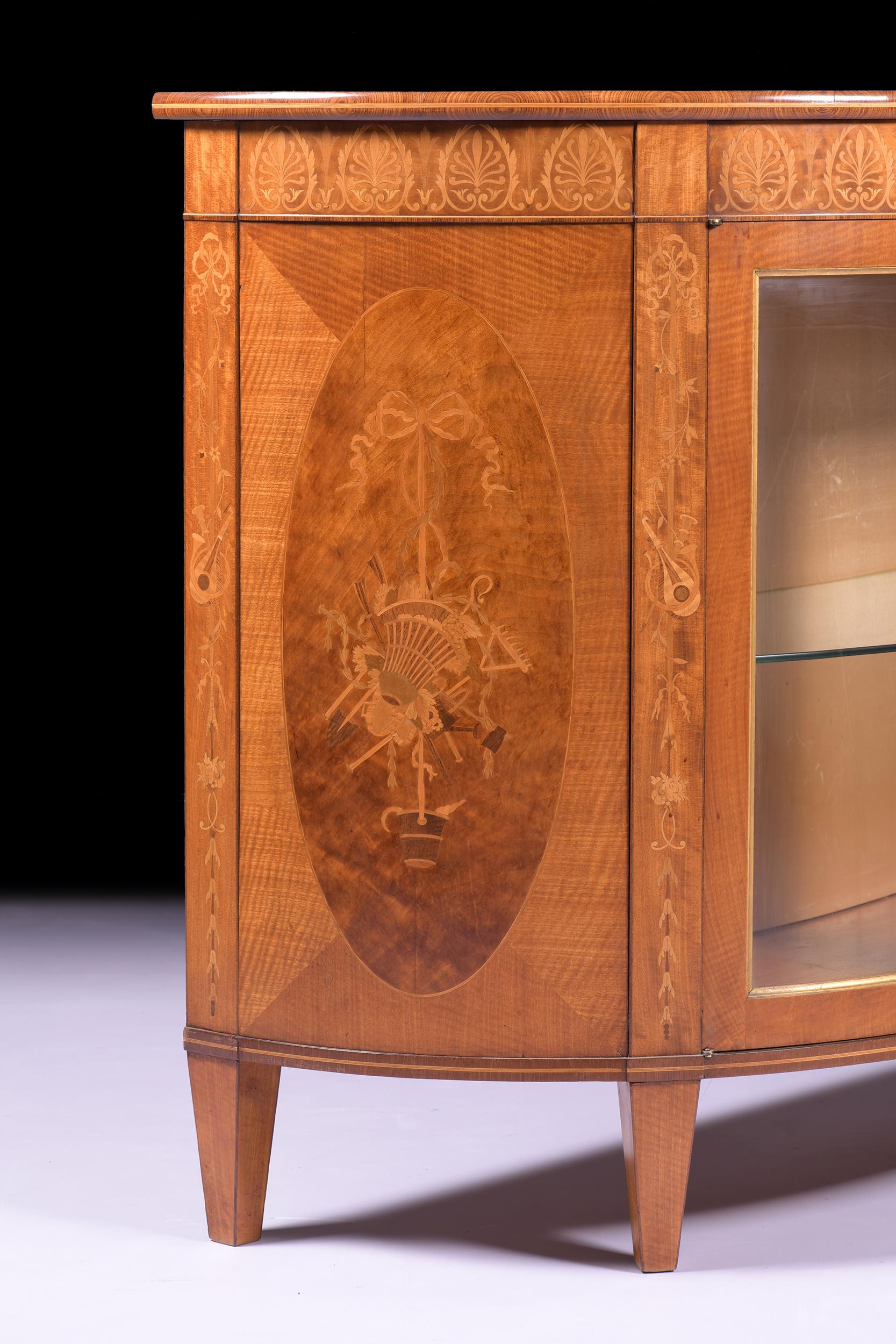 Commodo in legno satinato irlandese della fine del XIX secolo di James Hicks of Dublin in vendita 1
