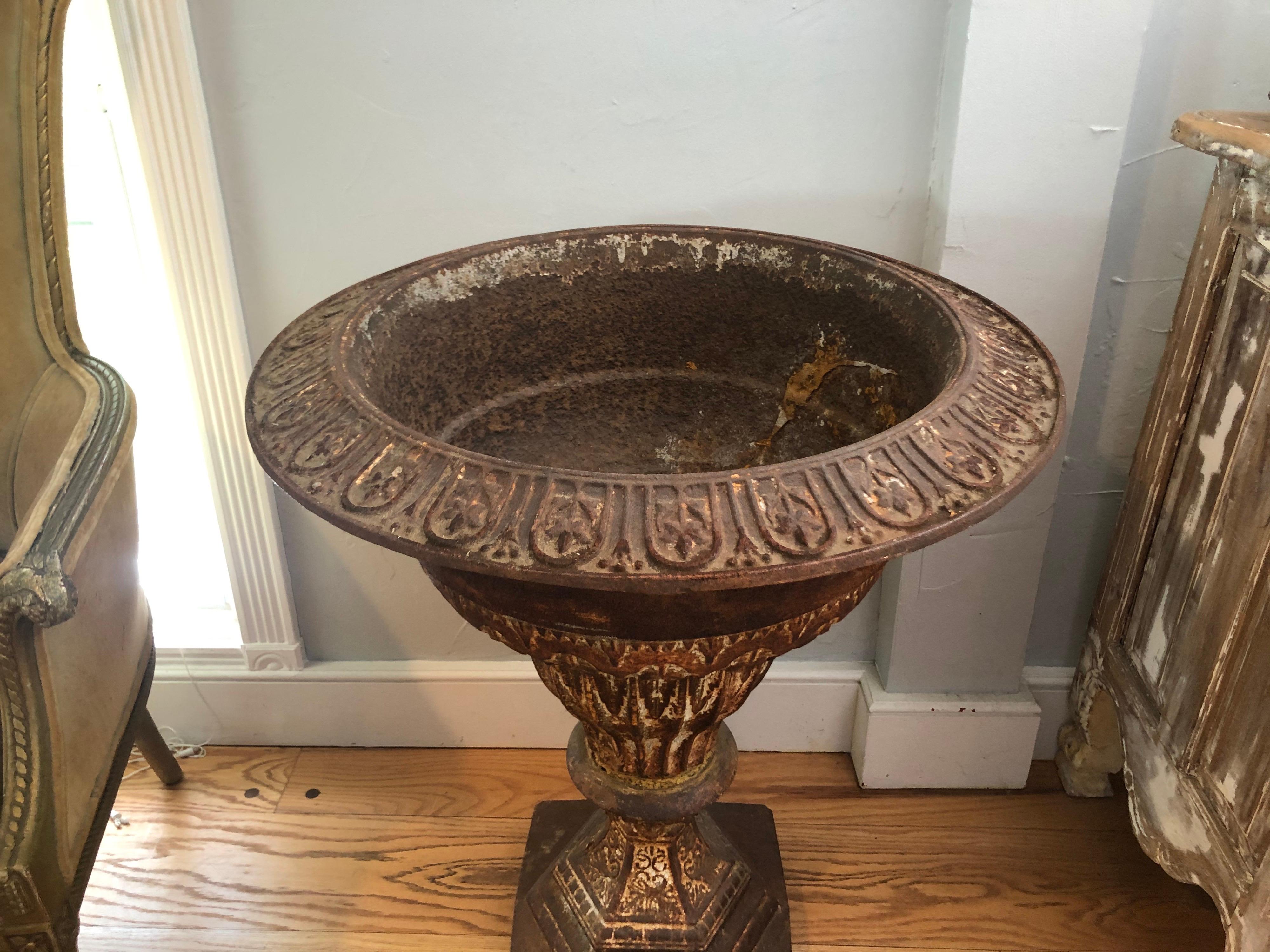 Late 19th Century Iron Garden Urn Attributed to J. W. Fiske In Good Condition For Sale In Redding, CT
