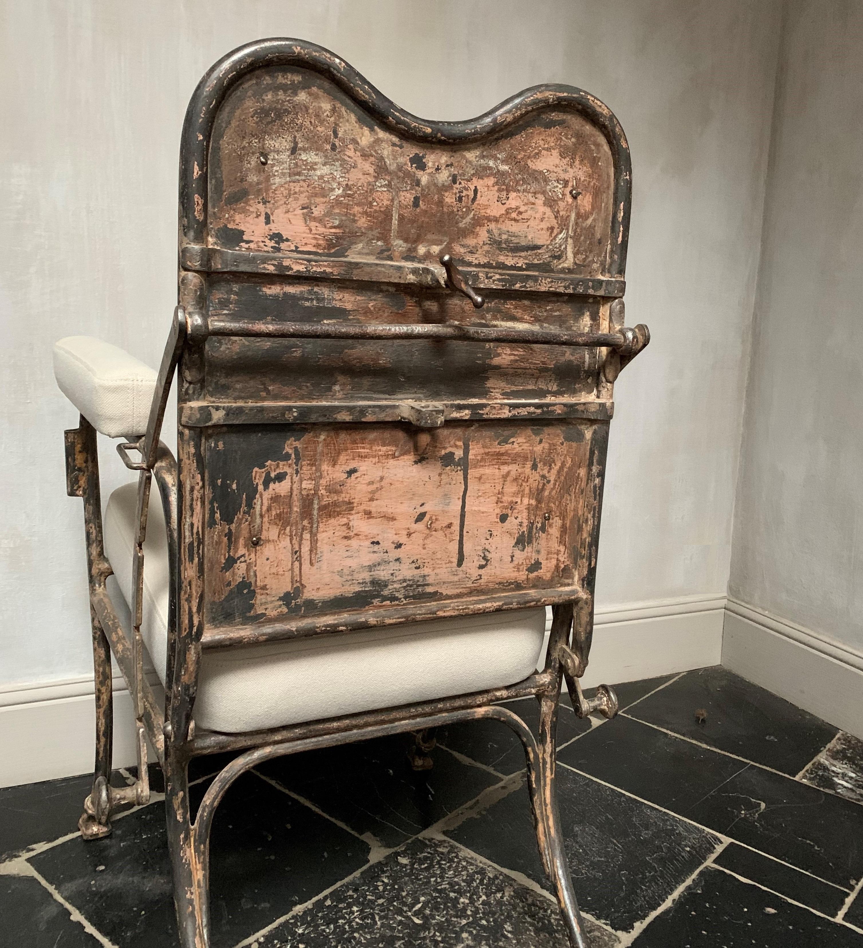 Late 19th Century Iron Reclining Armchair For Sale 2