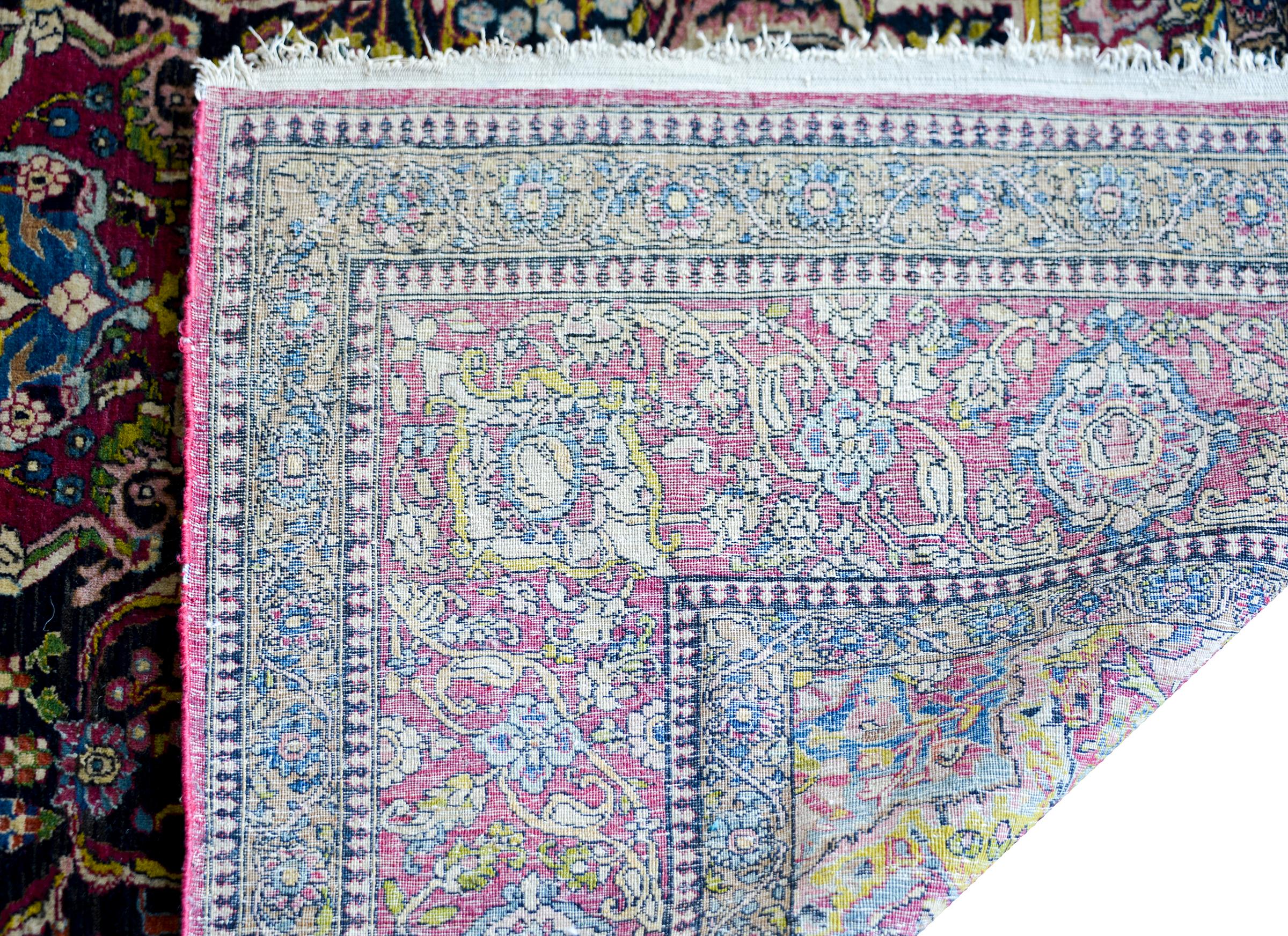 Tappeto Isfahan della fine del XIX secolo in vendita 5