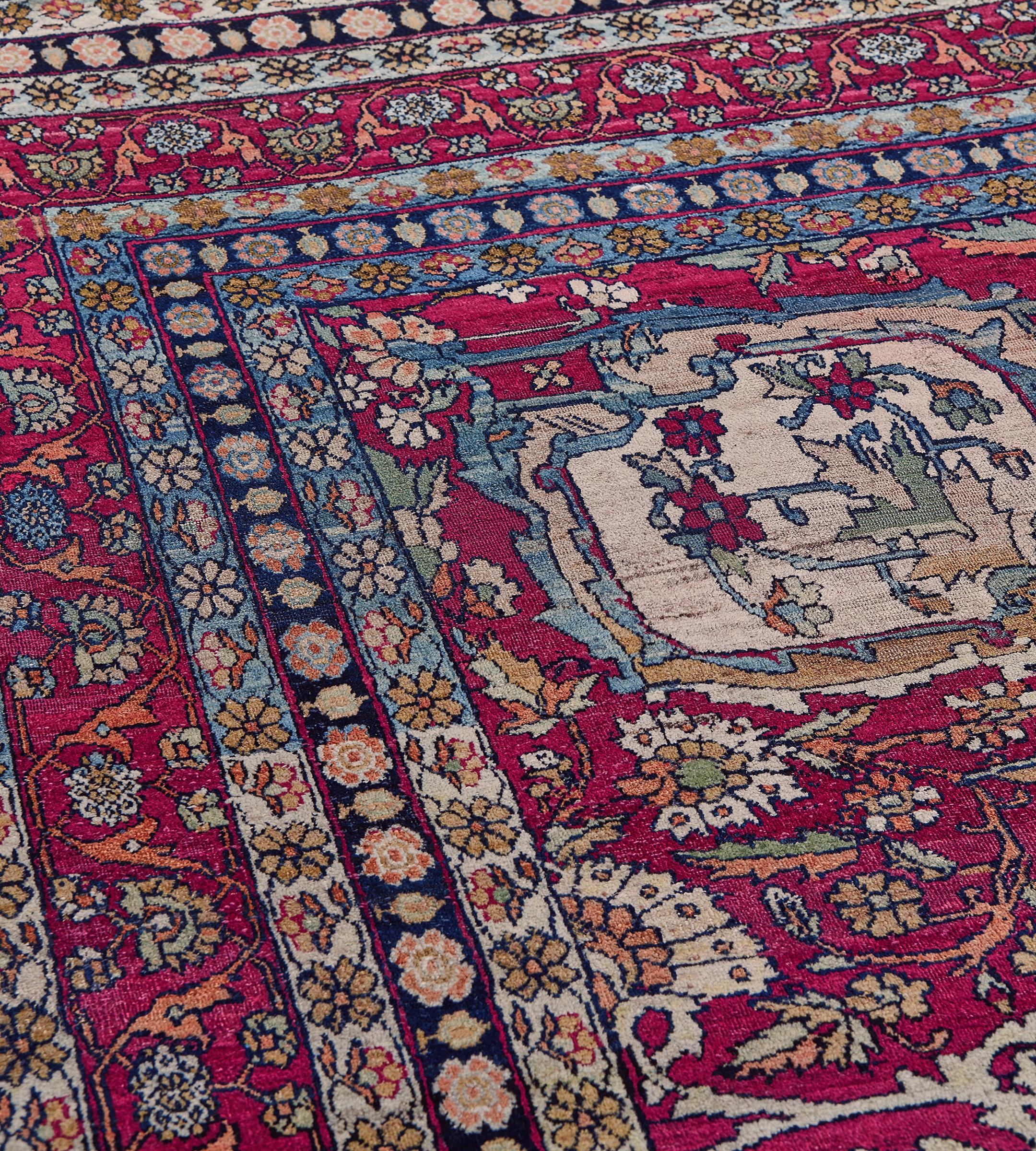 Late 19th Century Isfahan Rug from Central Persia In Good Condition For Sale In West Hollywood, CA