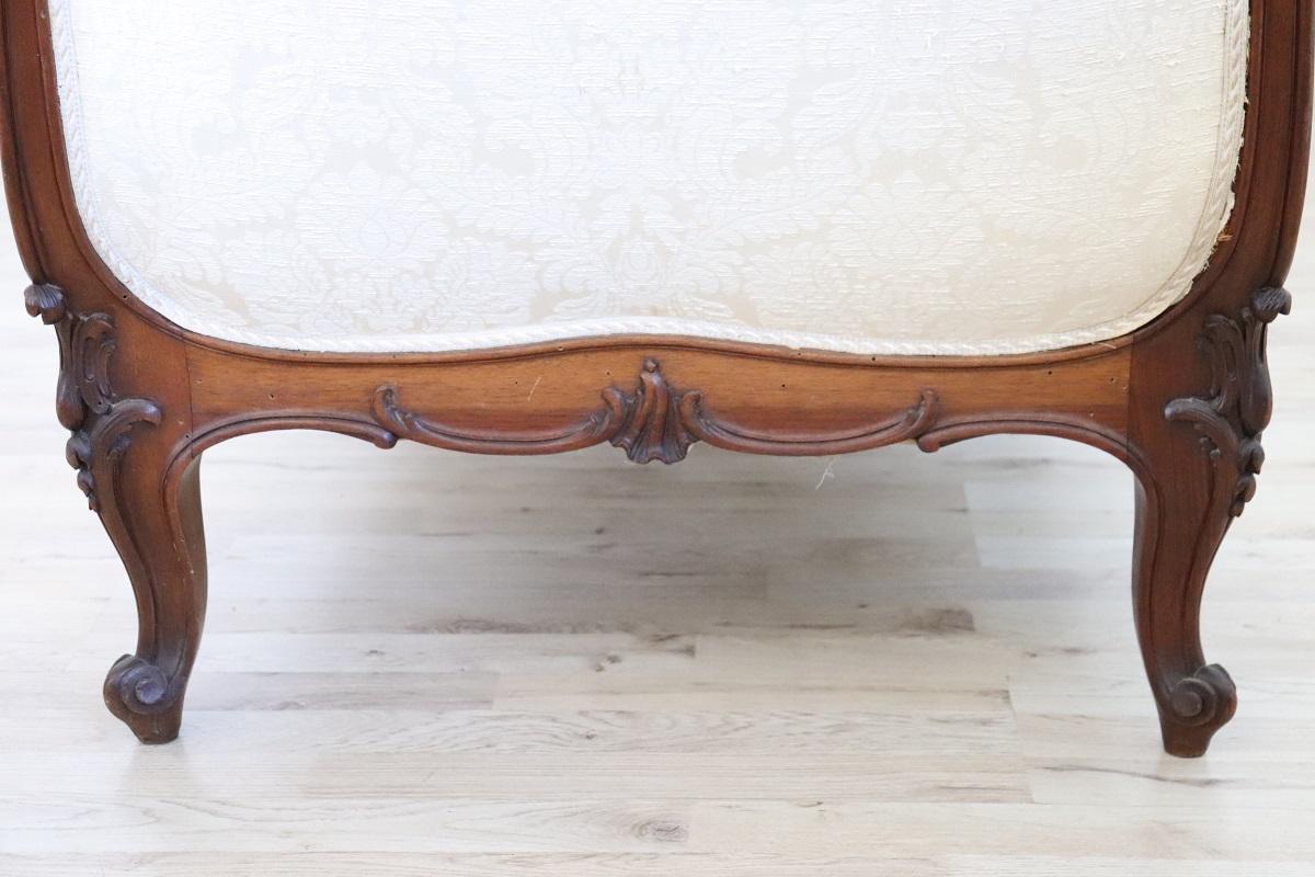 Italienische antike Chaise Longue aus Nussbaum aus dem späten 19. im Angebot 5