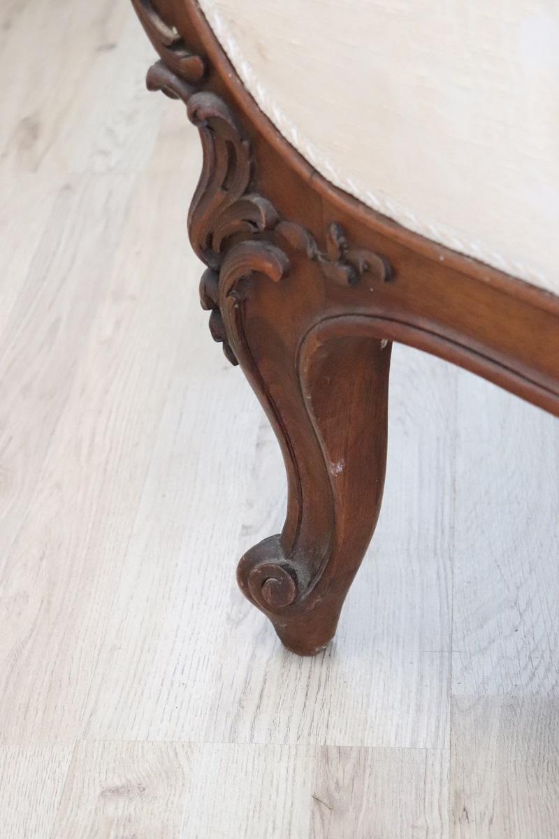 Italienische antike Chaise Longue aus Nussbaum aus dem späten 19. (Walnuss) im Angebot