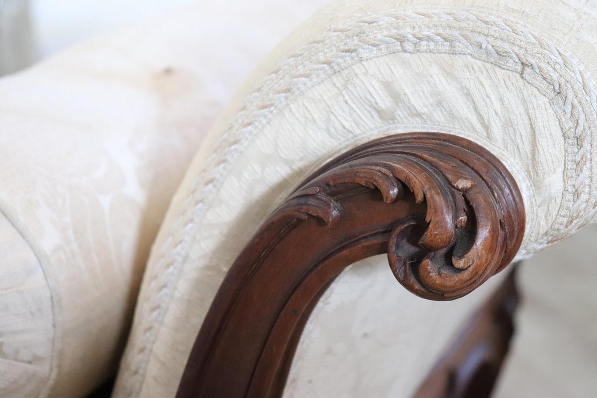 Italienische antike Chaise Longue aus Nussbaum aus dem späten 19. im Angebot 2