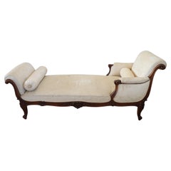 Late 19th Century Italian Antique Chaise Longue in Walnut