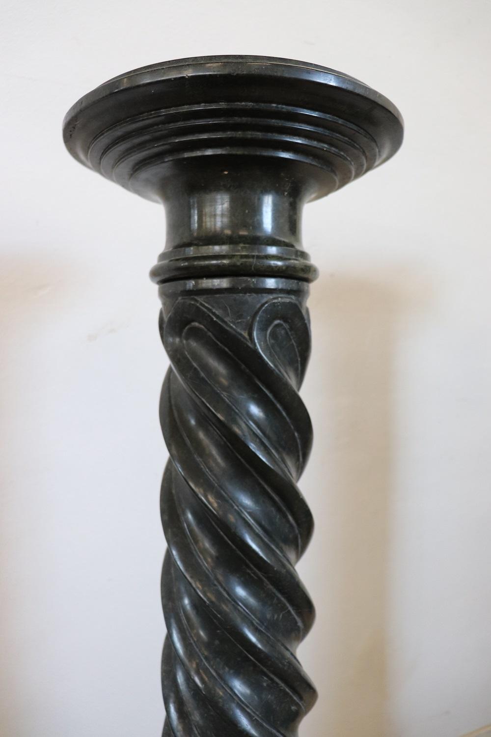 Colonna antica italiana della fine del XIX secolo in marmo nero 3