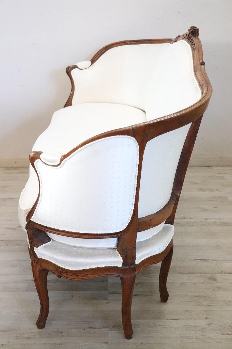 Sillón italiano antiguo de nogal de finales del siglo XIX Nogal en venta