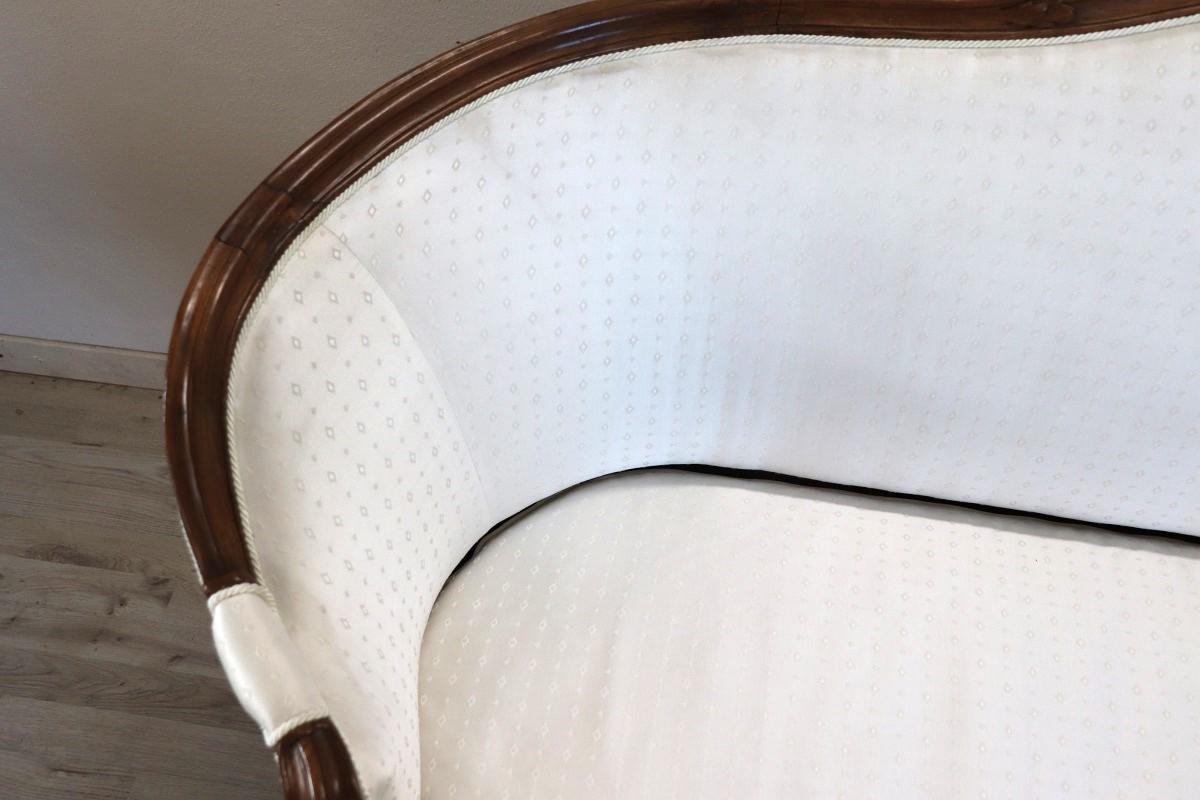Sillón italiano antiguo de nogal de finales del siglo XIX en venta 2