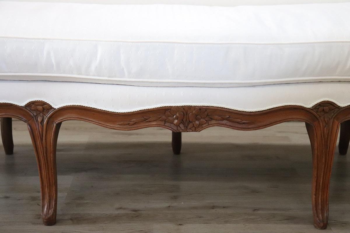 Sillón italiano antiguo de nogal de finales del siglo XIX en venta 3