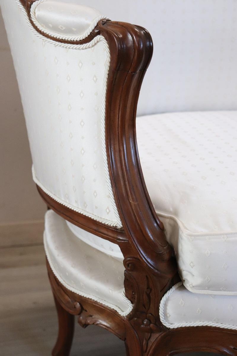 Sillón italiano antiguo de nogal de finales del siglo XIX en venta 4