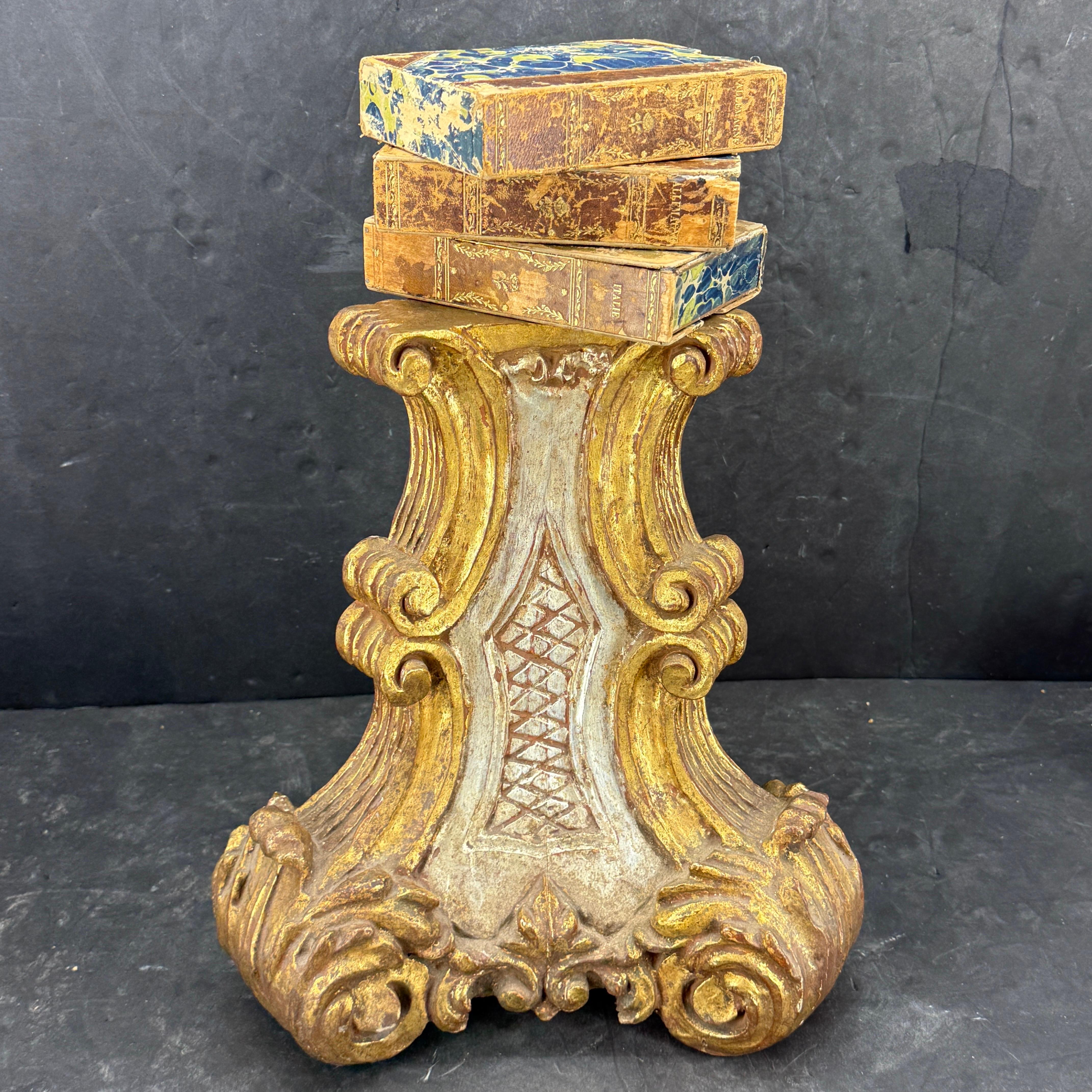 Late 19th-Century Italian Gilt Fragment Architectural Sculpture For Sale 9