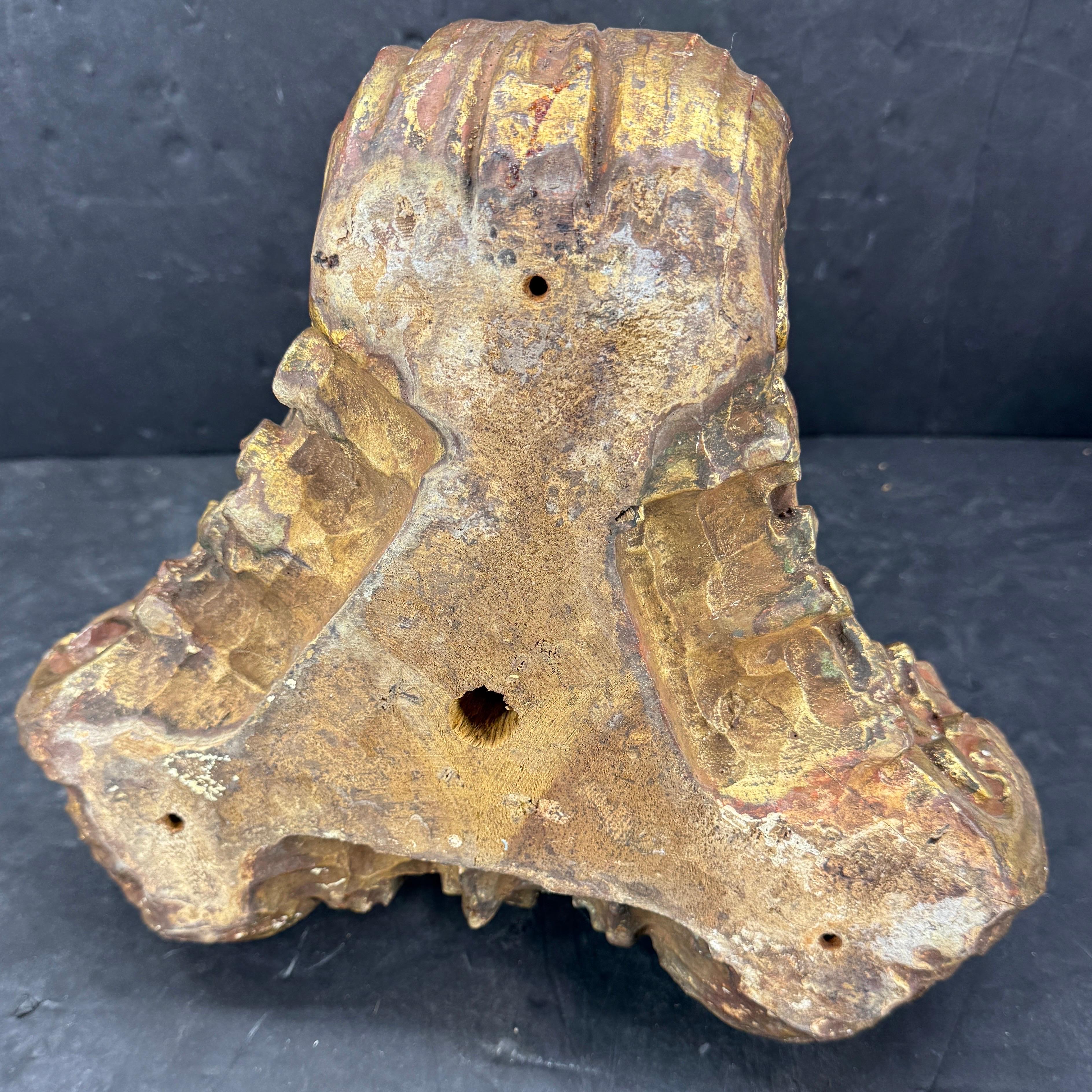 Late 19th-Century Italian Gilt Fragment Architectural Sculpture For Sale 10